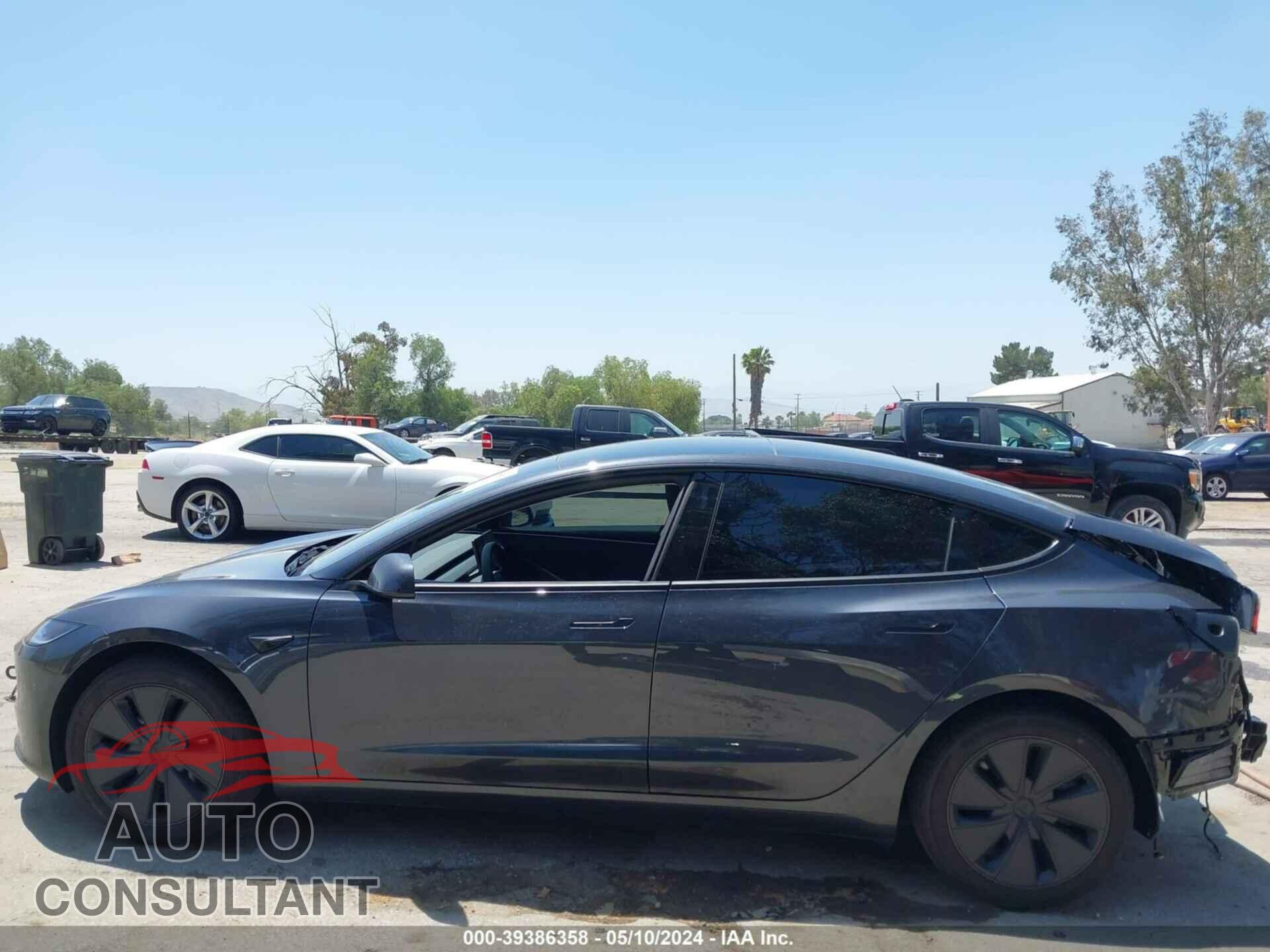 TESLA MODEL 3 2024 - 5YJ3E1EA7RF728239