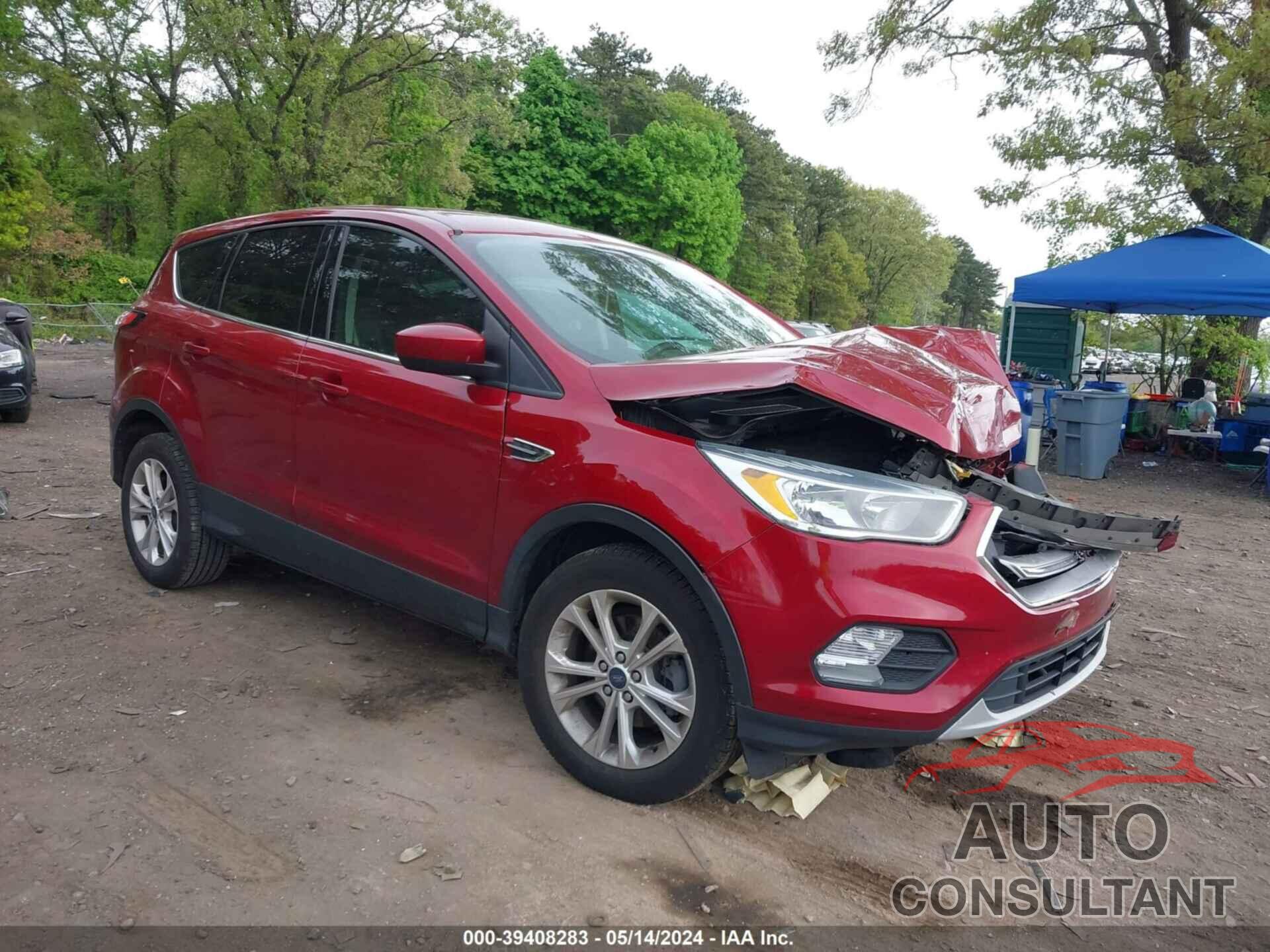 FORD ESCAPE 2017 - 1FMCU0GD9HUD04163