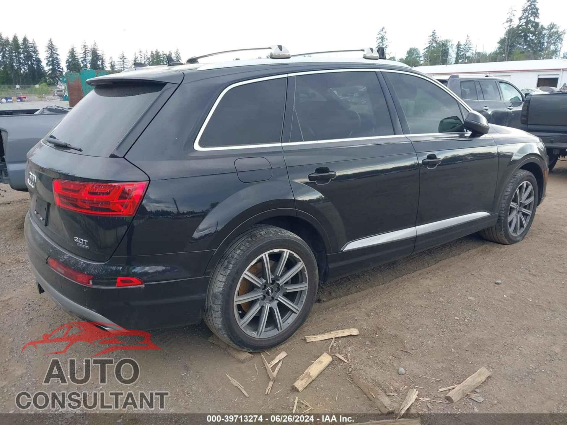 AUDI Q7 2018 - WA1VAAF74JD005493