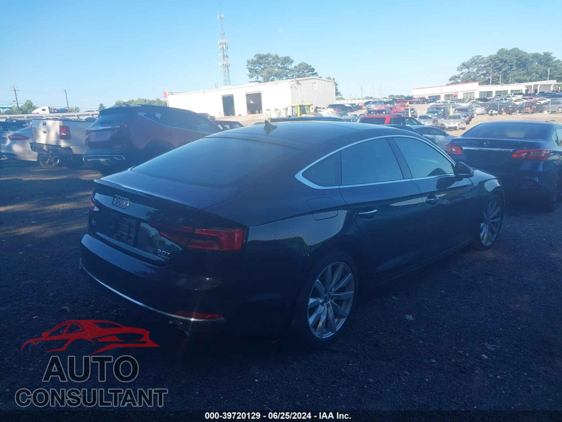 AUDI A5 2018 - WAUANCF55JA007772