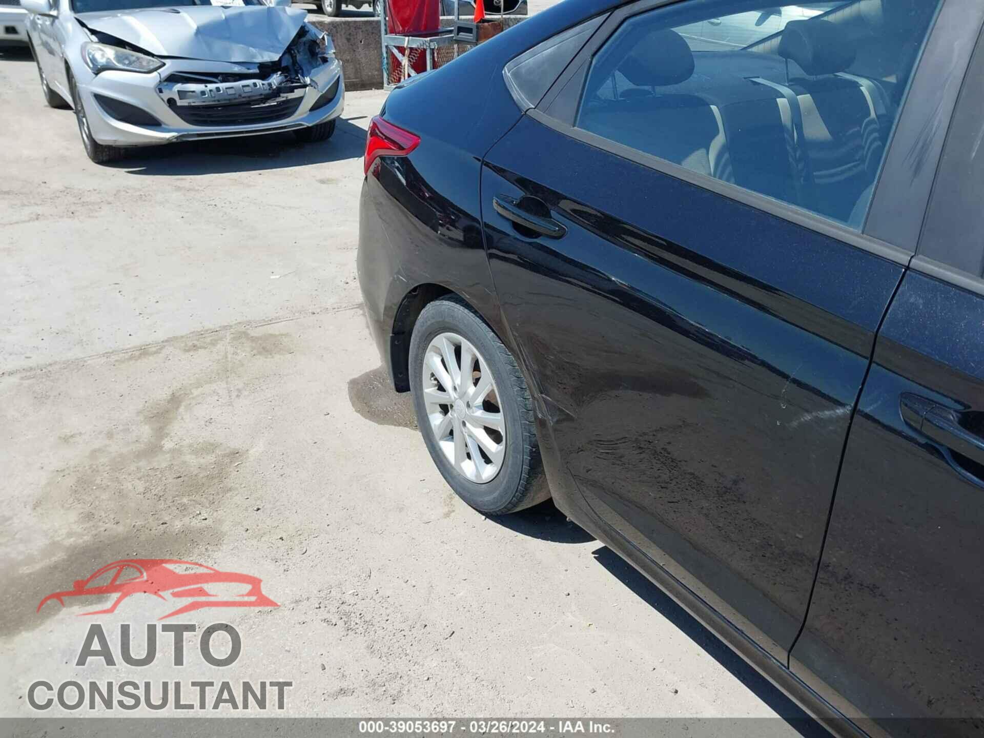 HYUNDAI ACCENT 2018 - 3KPC24A32JE021884