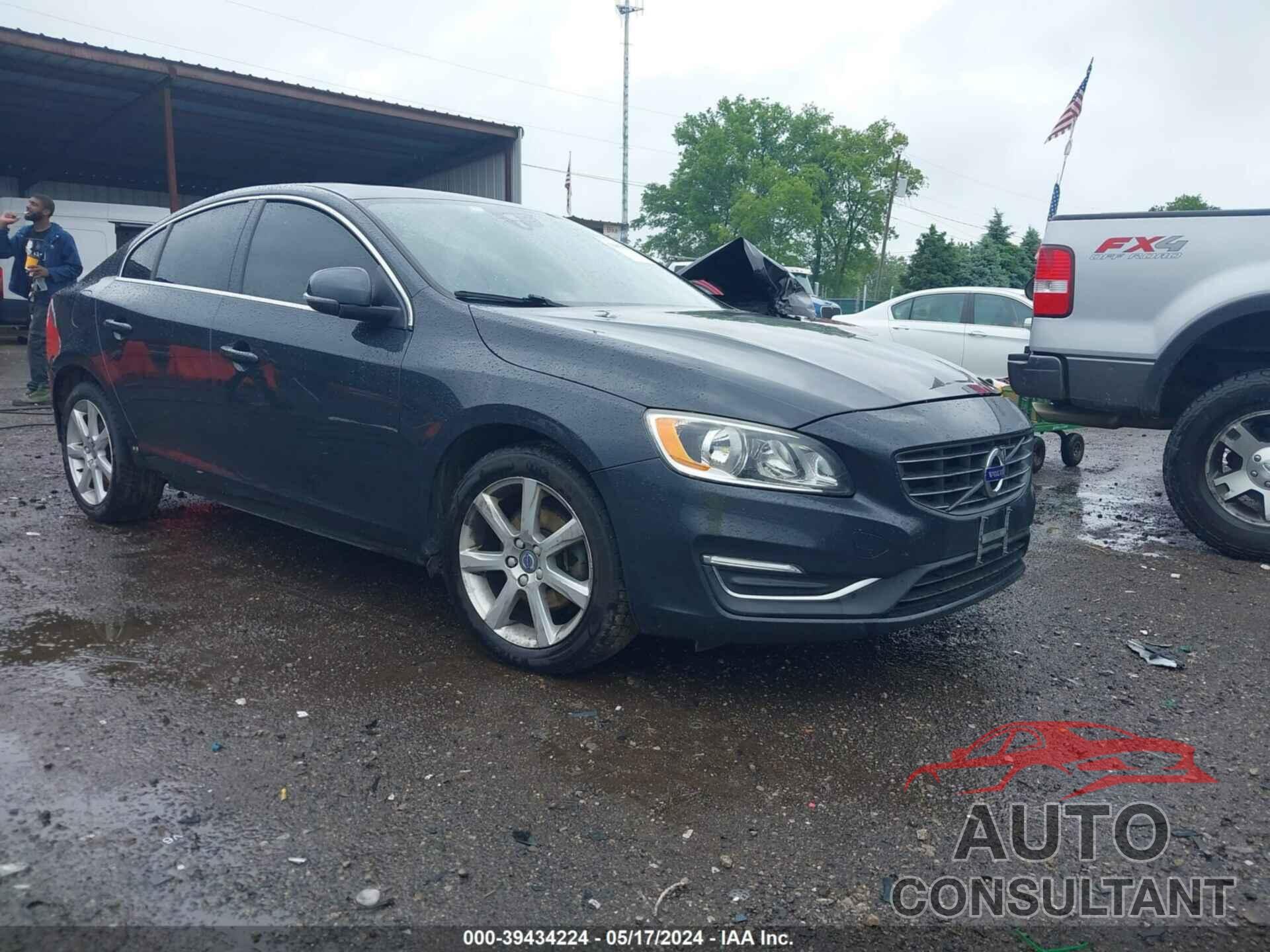 VOLVO S60 2016 - YV126MFK4G2401552