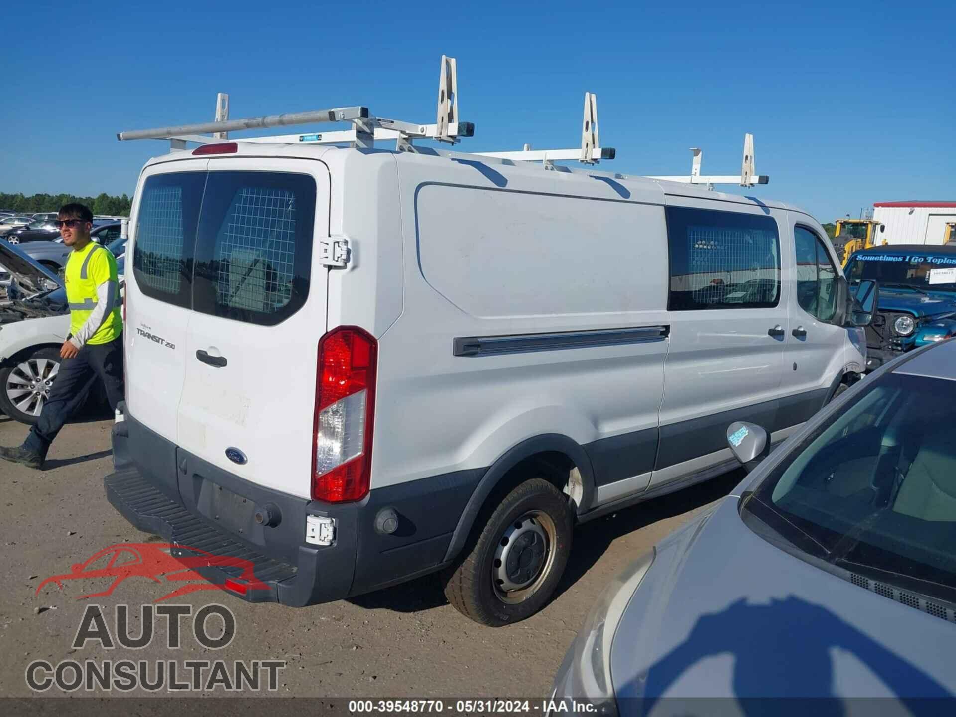 FORD TRANSIT-250 2016 - 1FTYR2YM4GKA72054