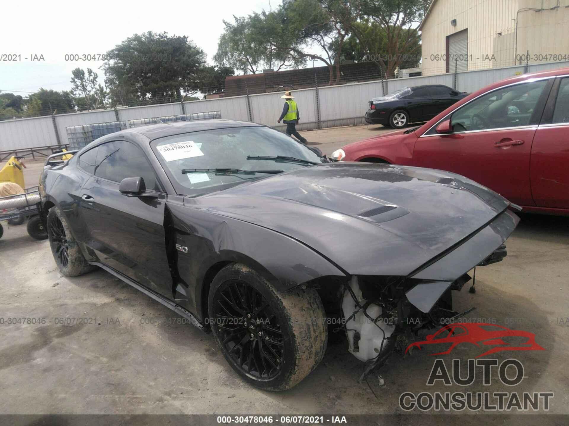 FORD MUSTANG 2020 - 1FA6P8CF9L5159925