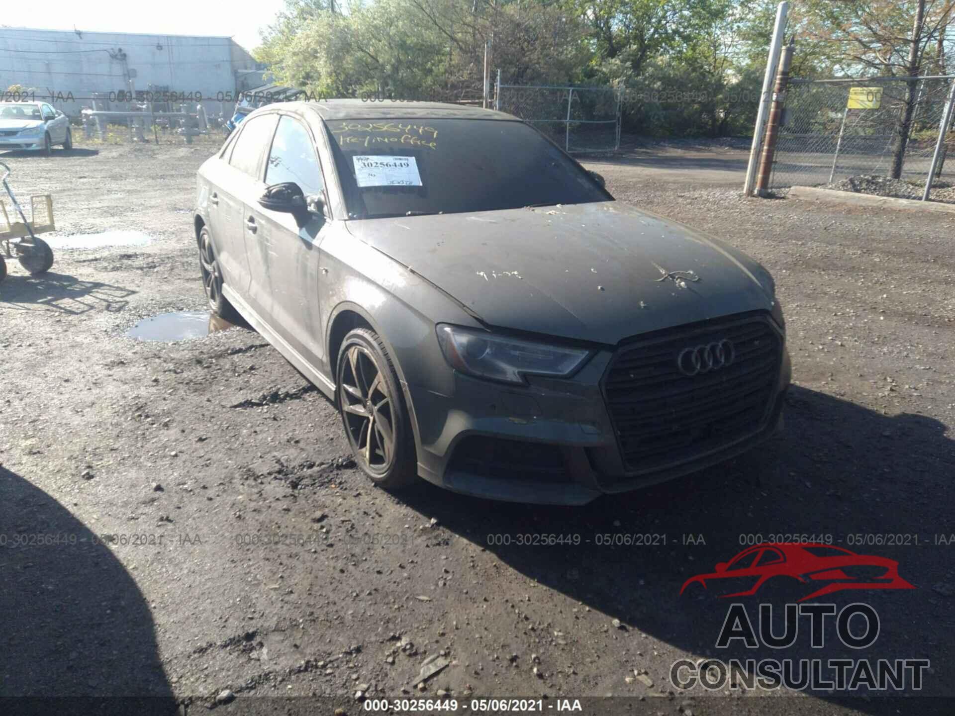 AUDI A3 SEDAN 2020 - WAUBEGFF9LA104321