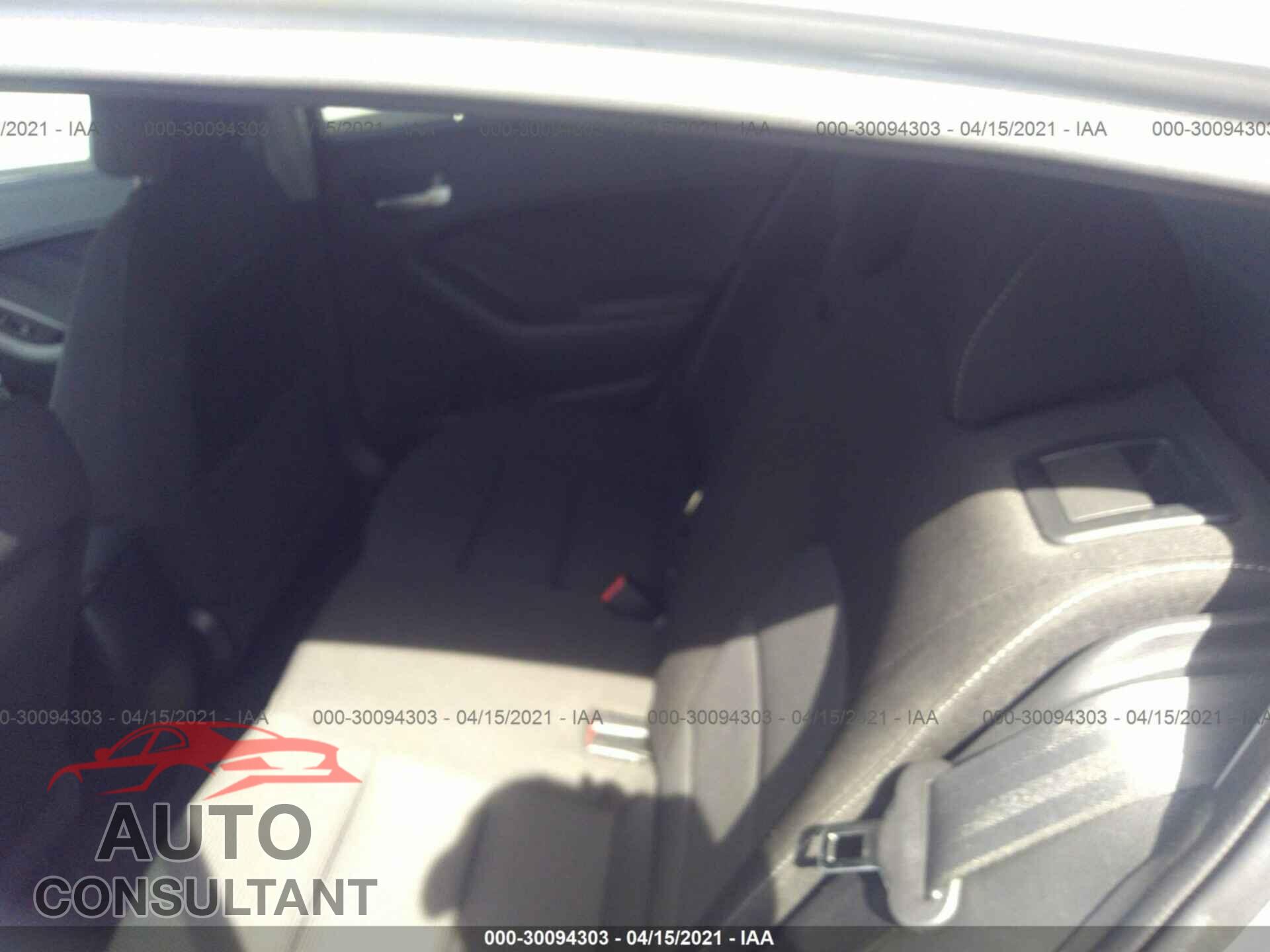 KIA FORTE5 2018 - KNAFK5A86J5773028