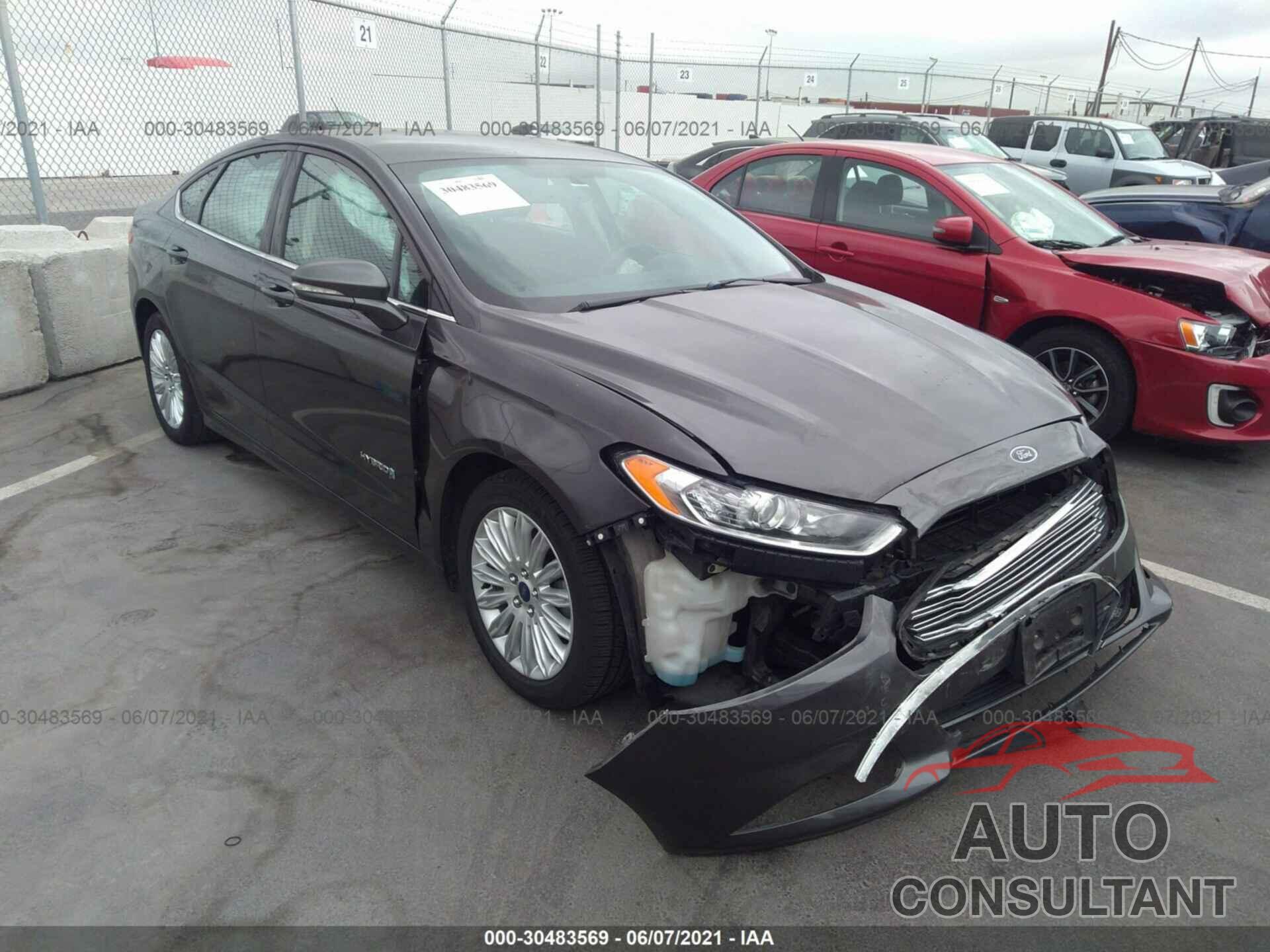 FORD FUSION 2016 - 3FA6P0LU4GR251432