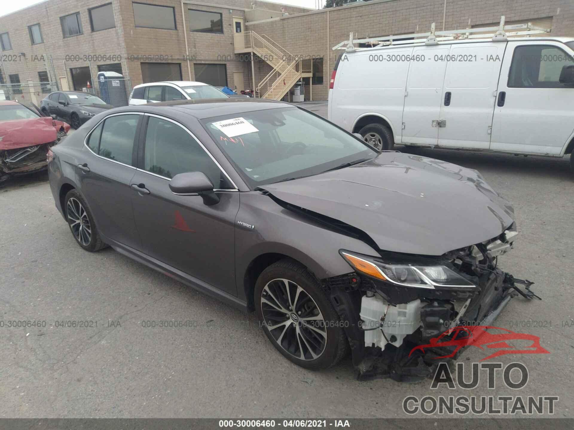 TOYOTA CAMRY 2019 - 4T1B21HK2KU515359