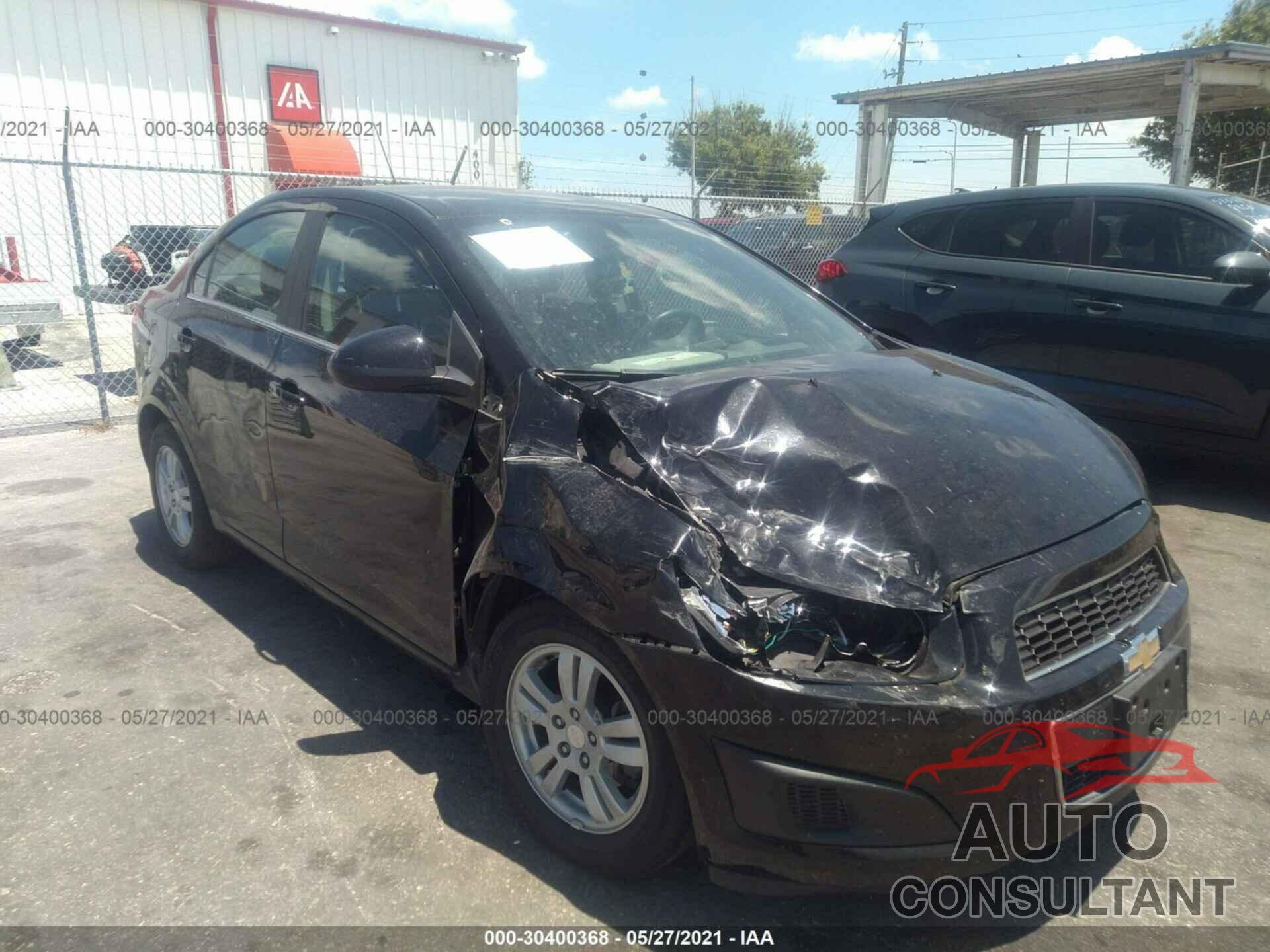 CHEVROLET SONIC 2016 - 1G1JC5SG3G4152790