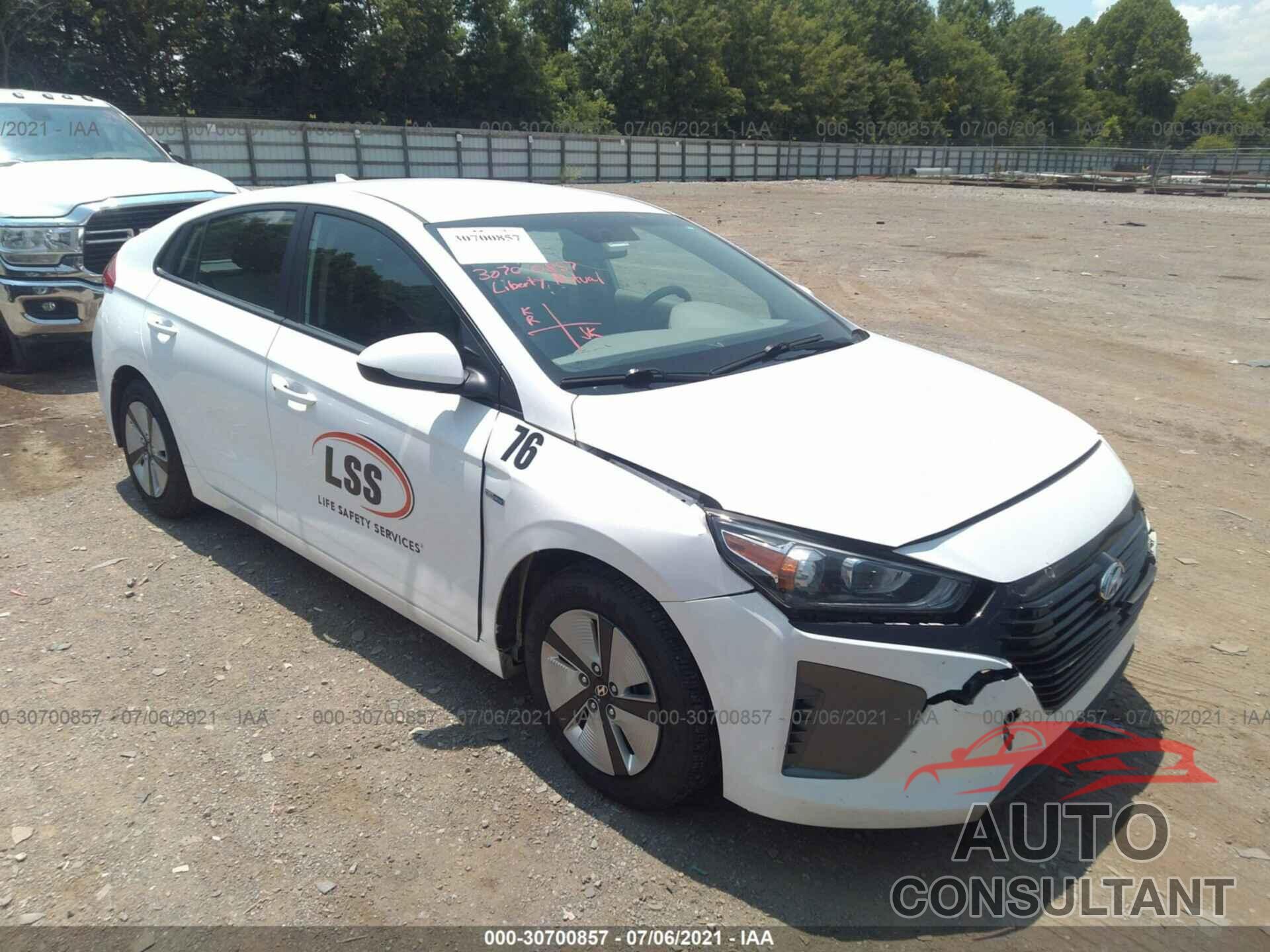 HYUNDAI IONIQ HYBRID 2018 - KMHC65LC5JU060148