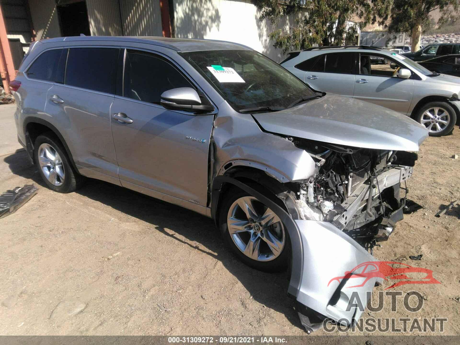 TOYOTA HIGHLANDER 2018 - 5TDDGRFH0JS042309