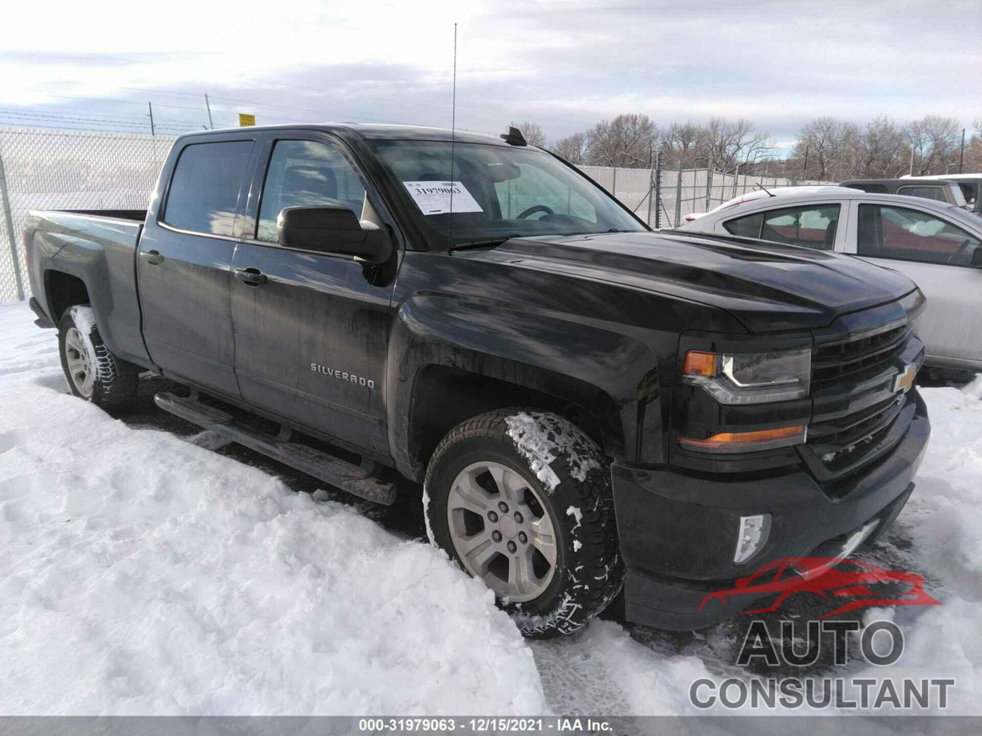 CHEVROLET SILVERADO 1500 2017 - 1GCUKREC7HF146147