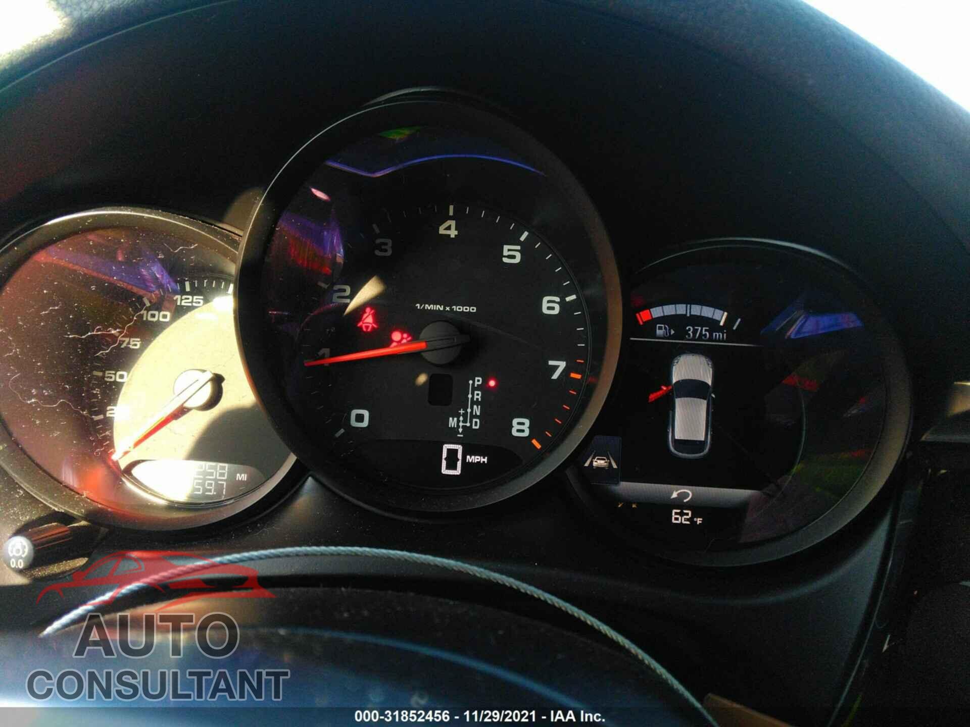 PORSCHE MACAN 2018 - WP1AA2A59JLB15136
