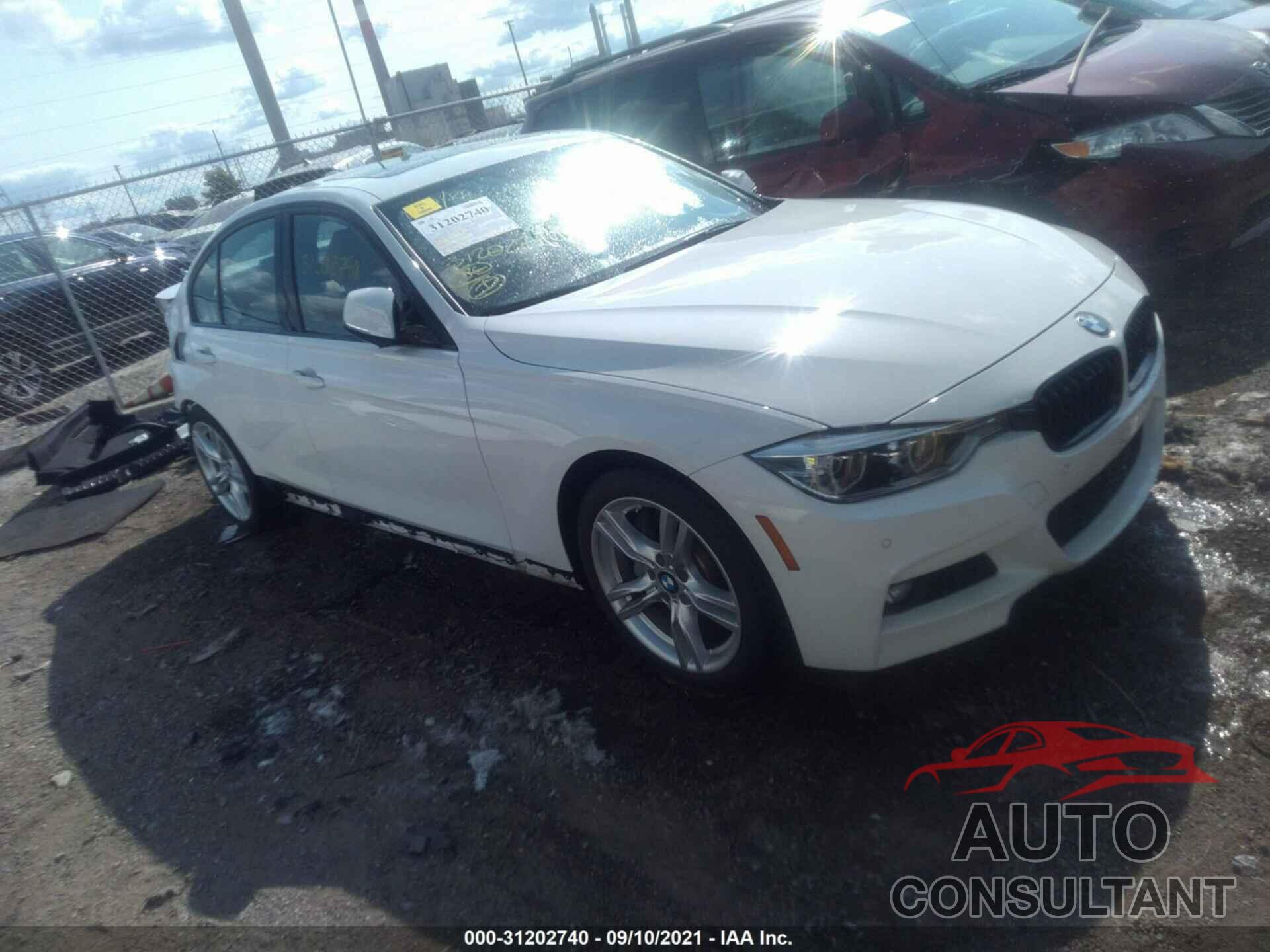 BMW 3 SERIES 2018 - WBA8B3G5XJNV01303