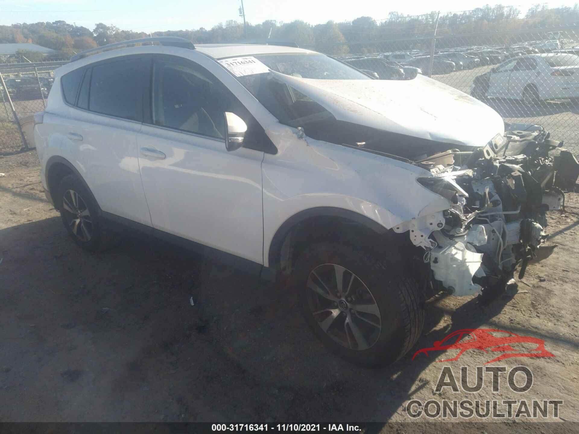 TOYOTA RAV4 2017 - JTMWFREV1HJ135186