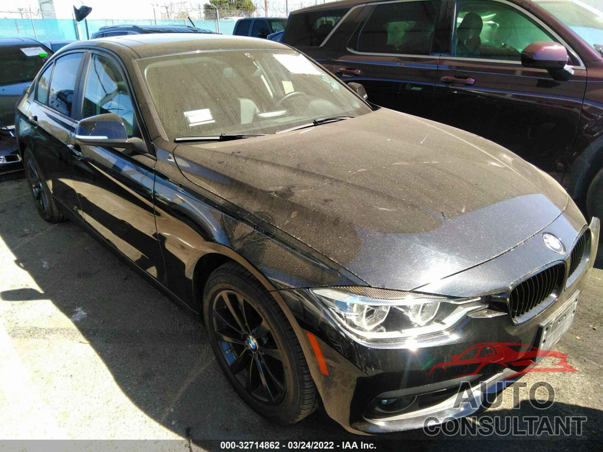 BMW 3 SERIES 2018 - WBA8A9C58JAH14272