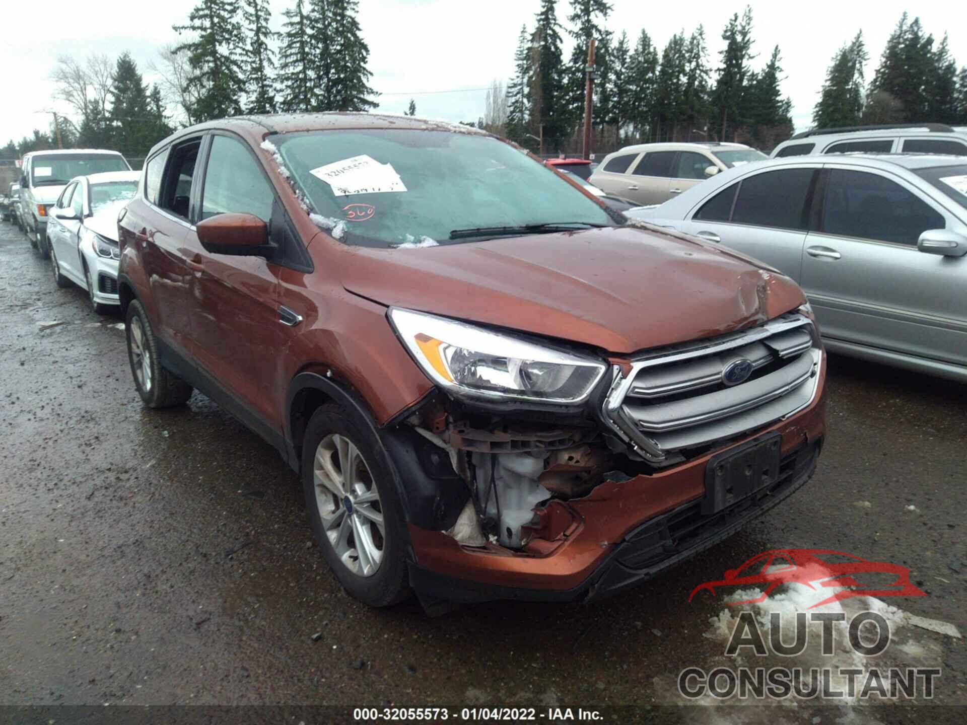 FORD ESCAPE 2017 - 1FMCU0G99HUA83675