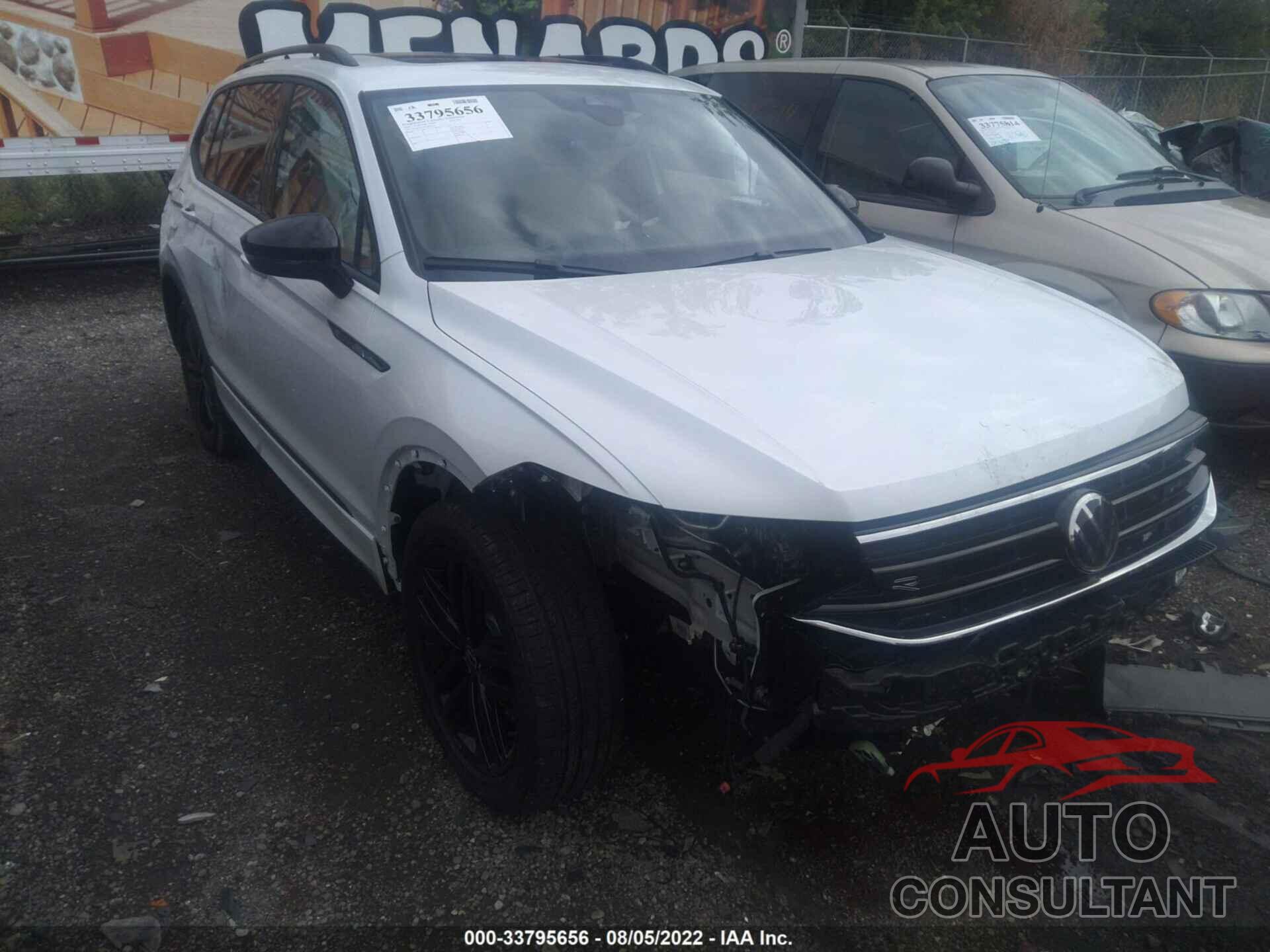 VOLKSWAGEN TIGUAN 2022 - 3VV8B7AXXNM095612