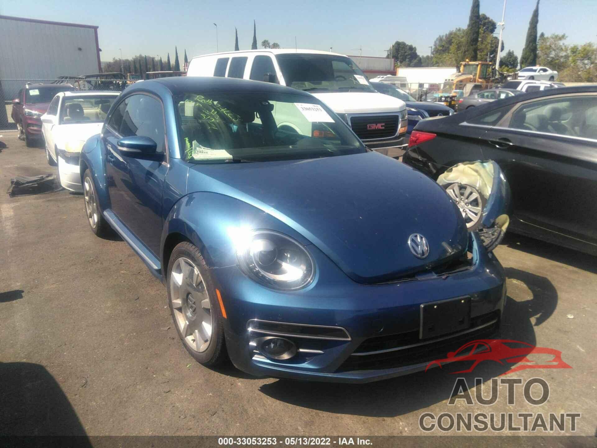 VOLKSWAGEN BEETLE 2019 - 3VWJD7AT7KM713243