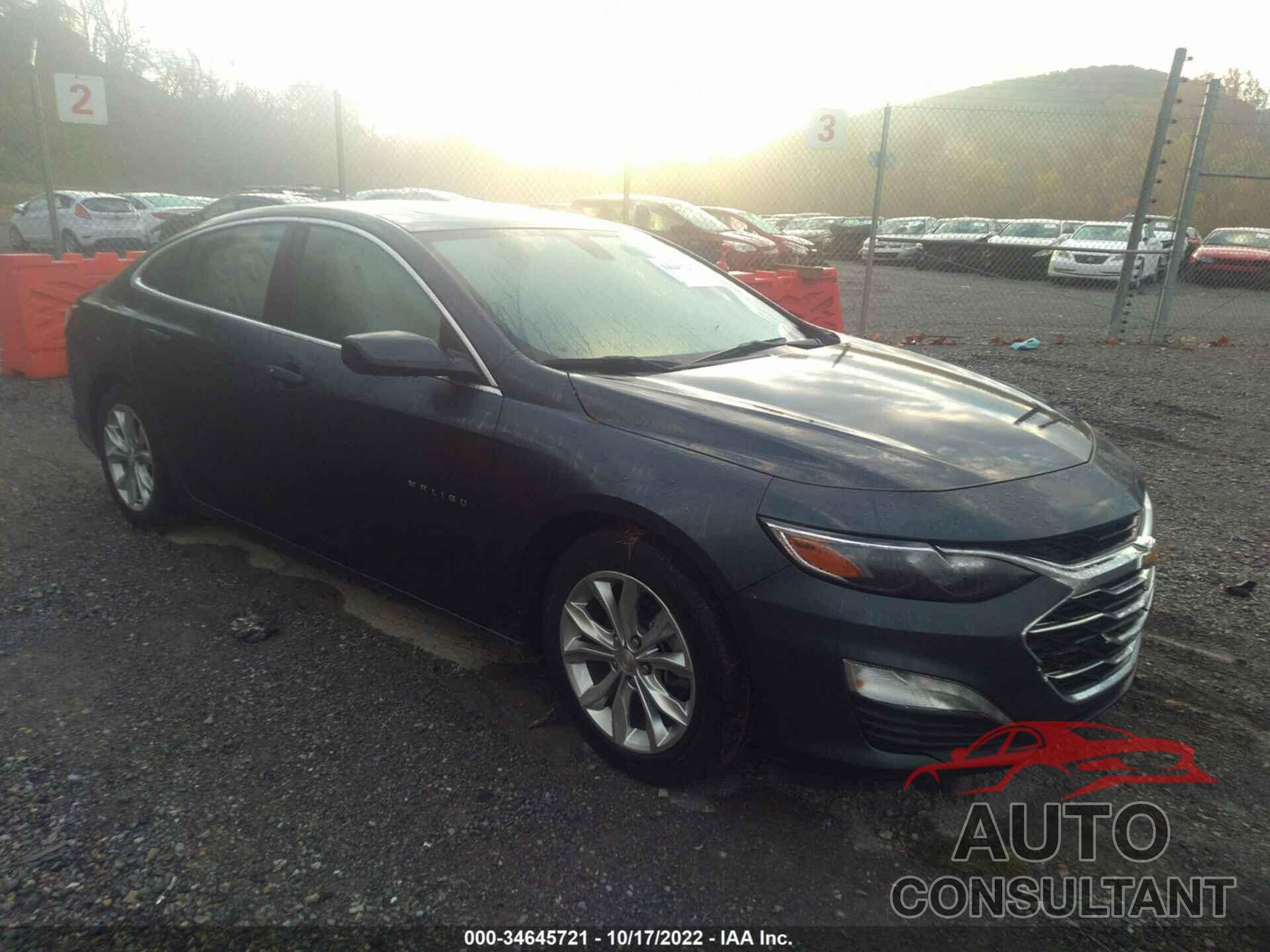 CHEVROLET MALIBU 2021 - 1G1ZD5ST9MF011672