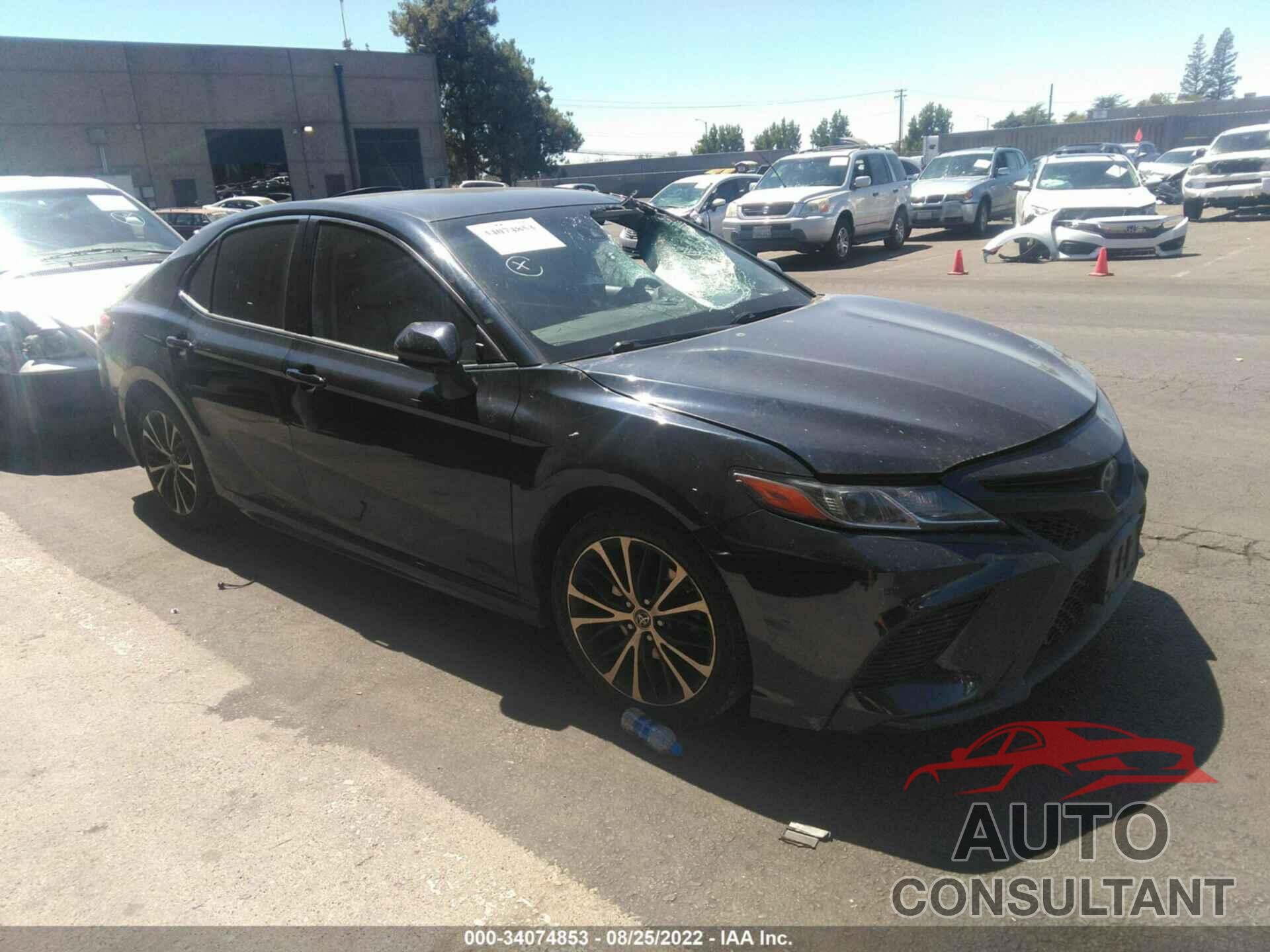 TOYOTA CAMRY 2018 - JTNB11HK0J3019192