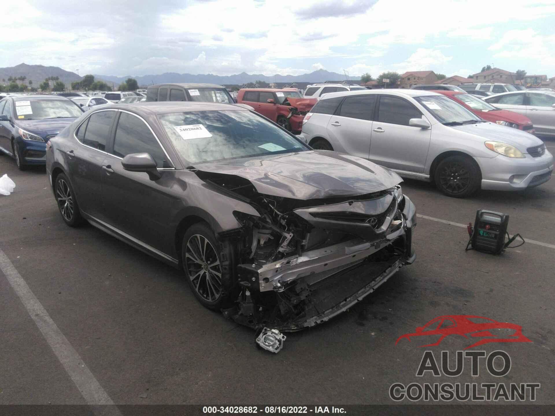 TOYOTA CAMRY 2020 - 4T1G11AK2LU962858