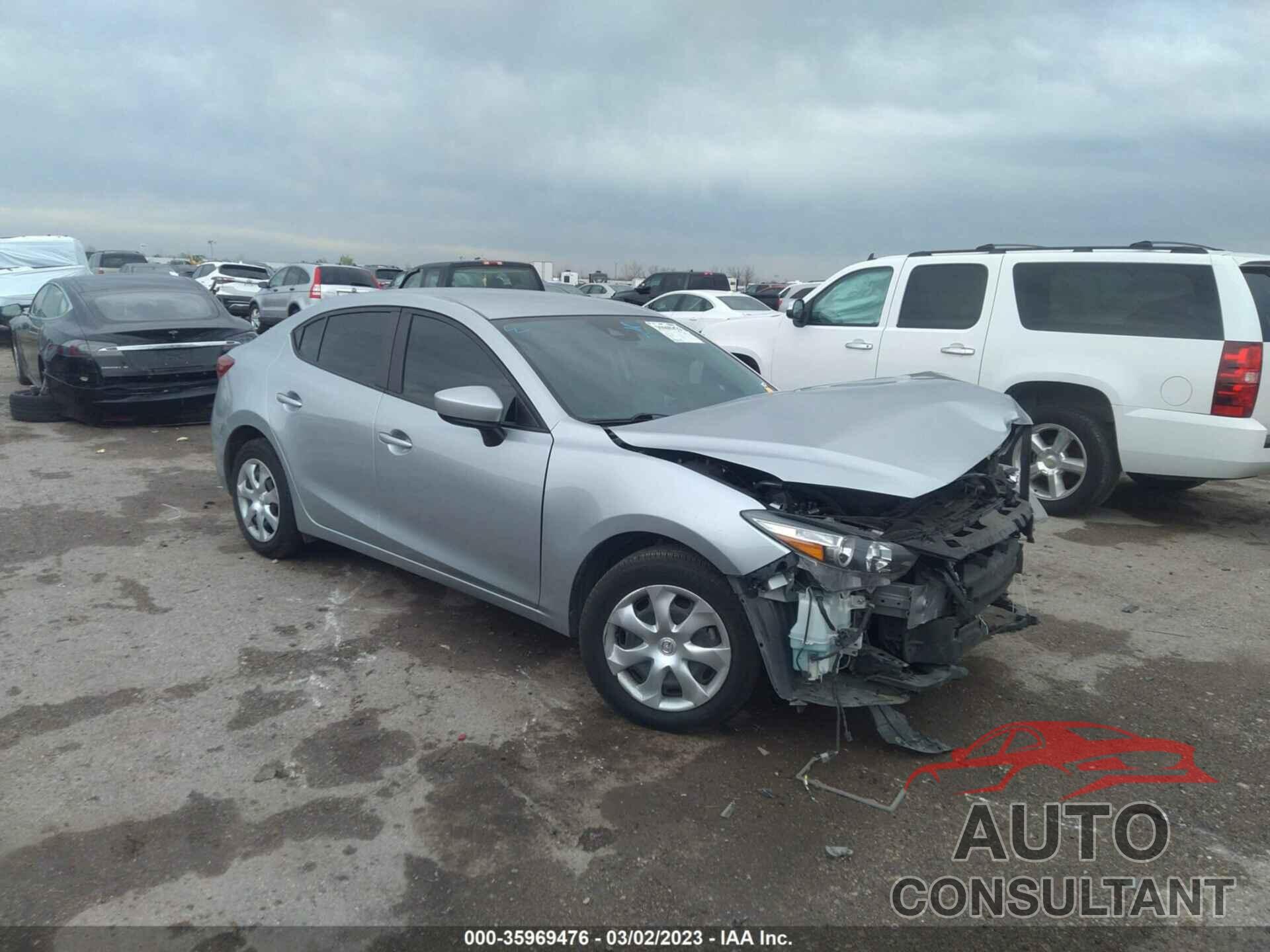 MAZDA MAZDA3 4-DOOR 2018 - 3MZBN1U78JM190374