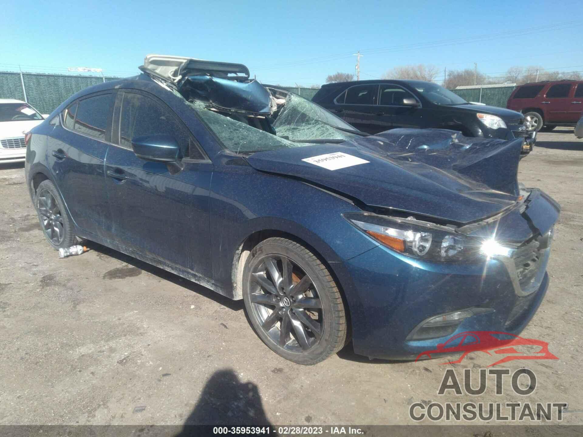 MAZDA MAZDA3 2018 - 3MZBN1V32JM189572