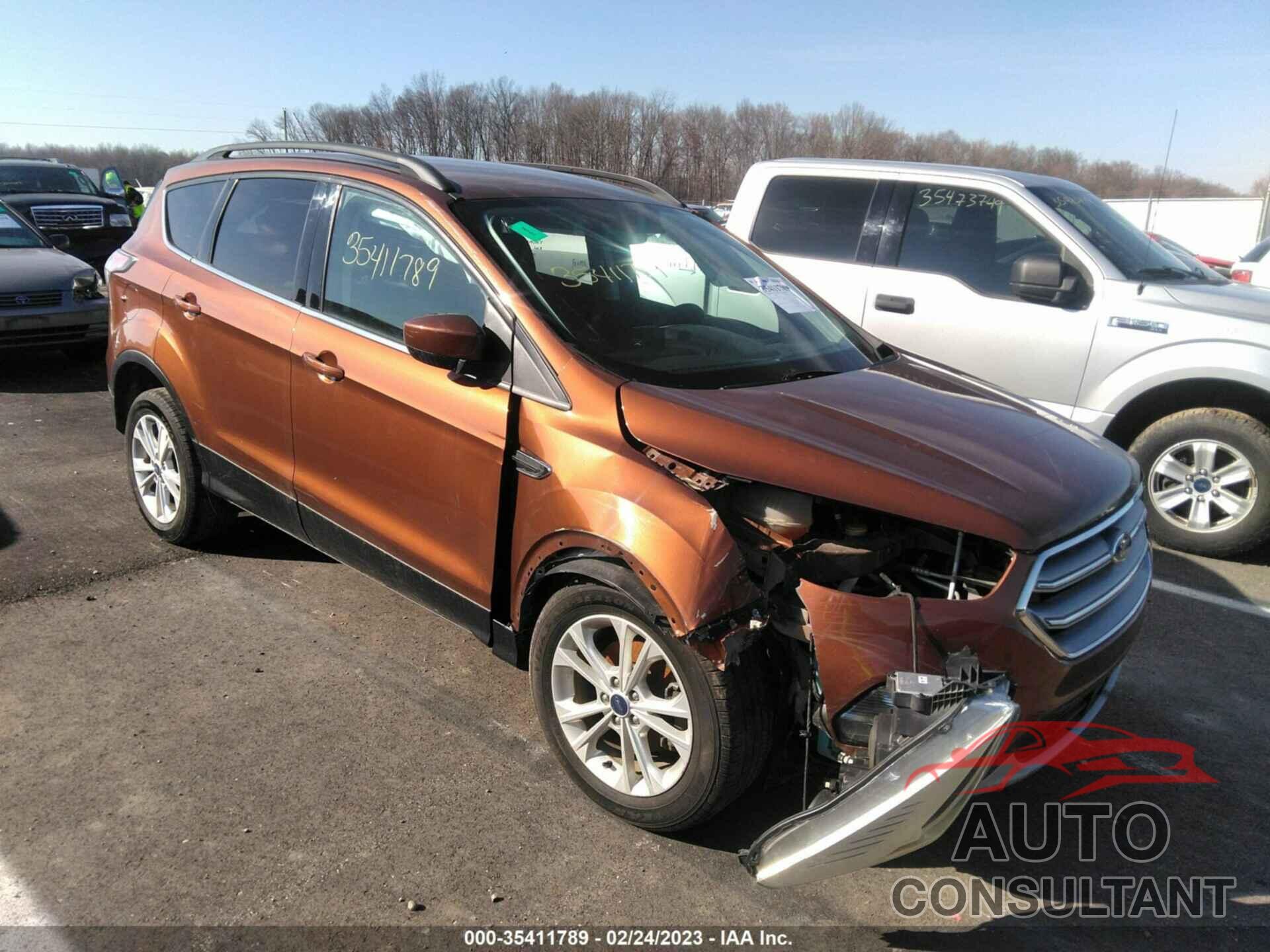 FORD ESCAPE 2017 - 1FMCU0GDXHUA16345