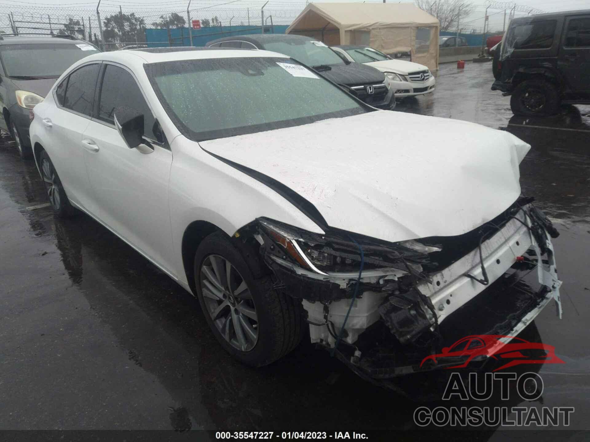 LEXUS ES 2020 - 58ACZ1B15LU061652