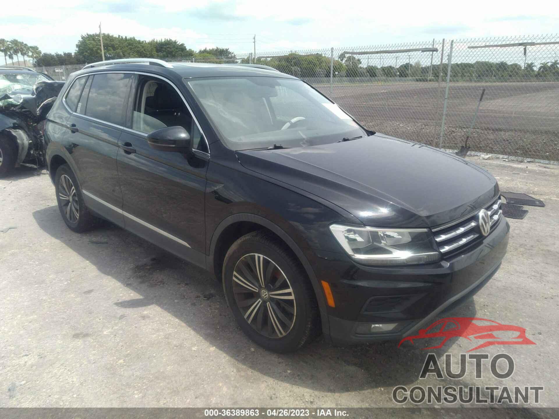 VOLKSWAGEN TIGUAN 2018 - 3VV3B7AX0JM009616