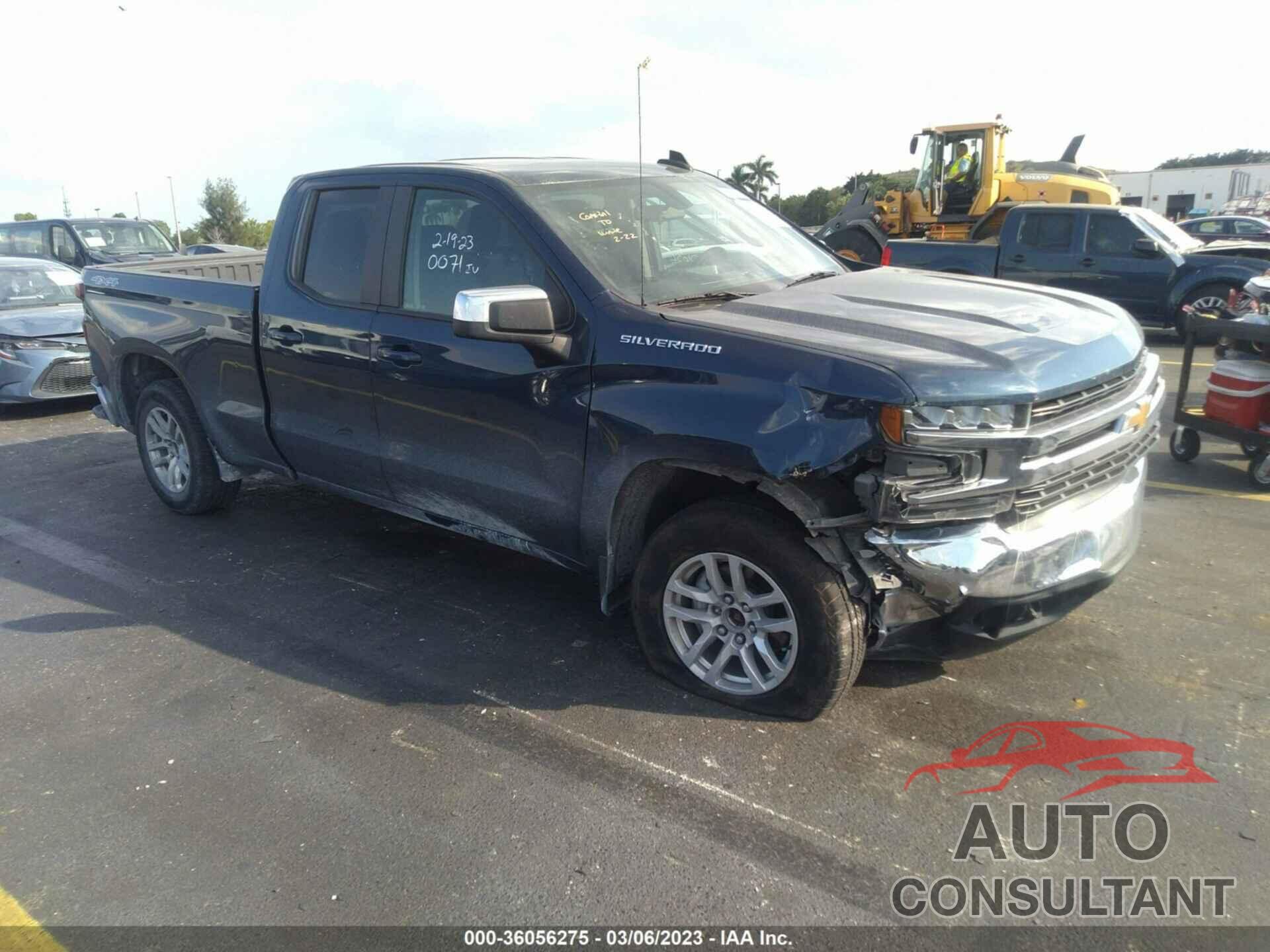 CHEVROLET SILVERADO 1500 2020 - 1GCRYDED3LZ120071