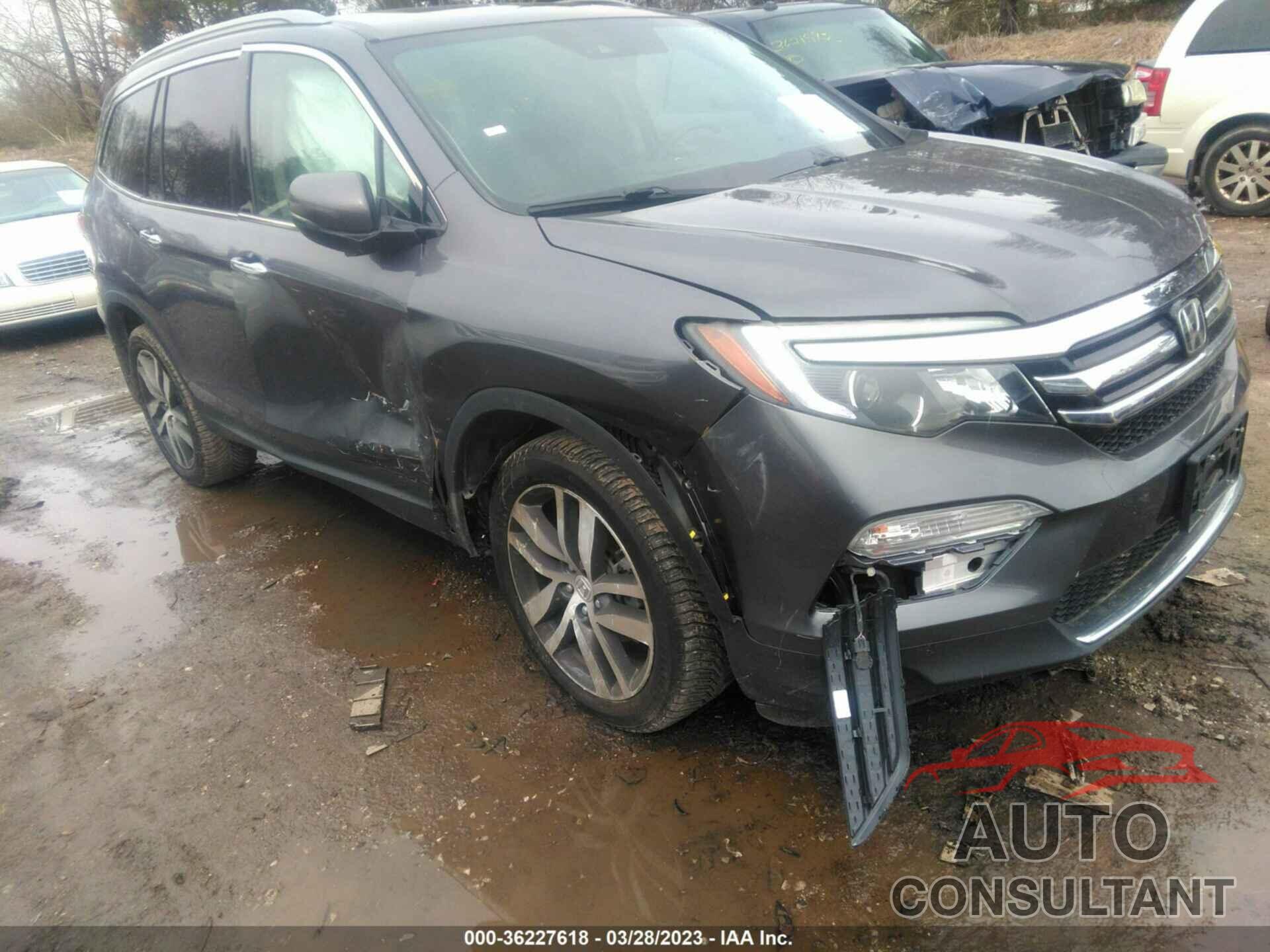 HONDA PILOT 2017 - 5FNYF6H06HB103946