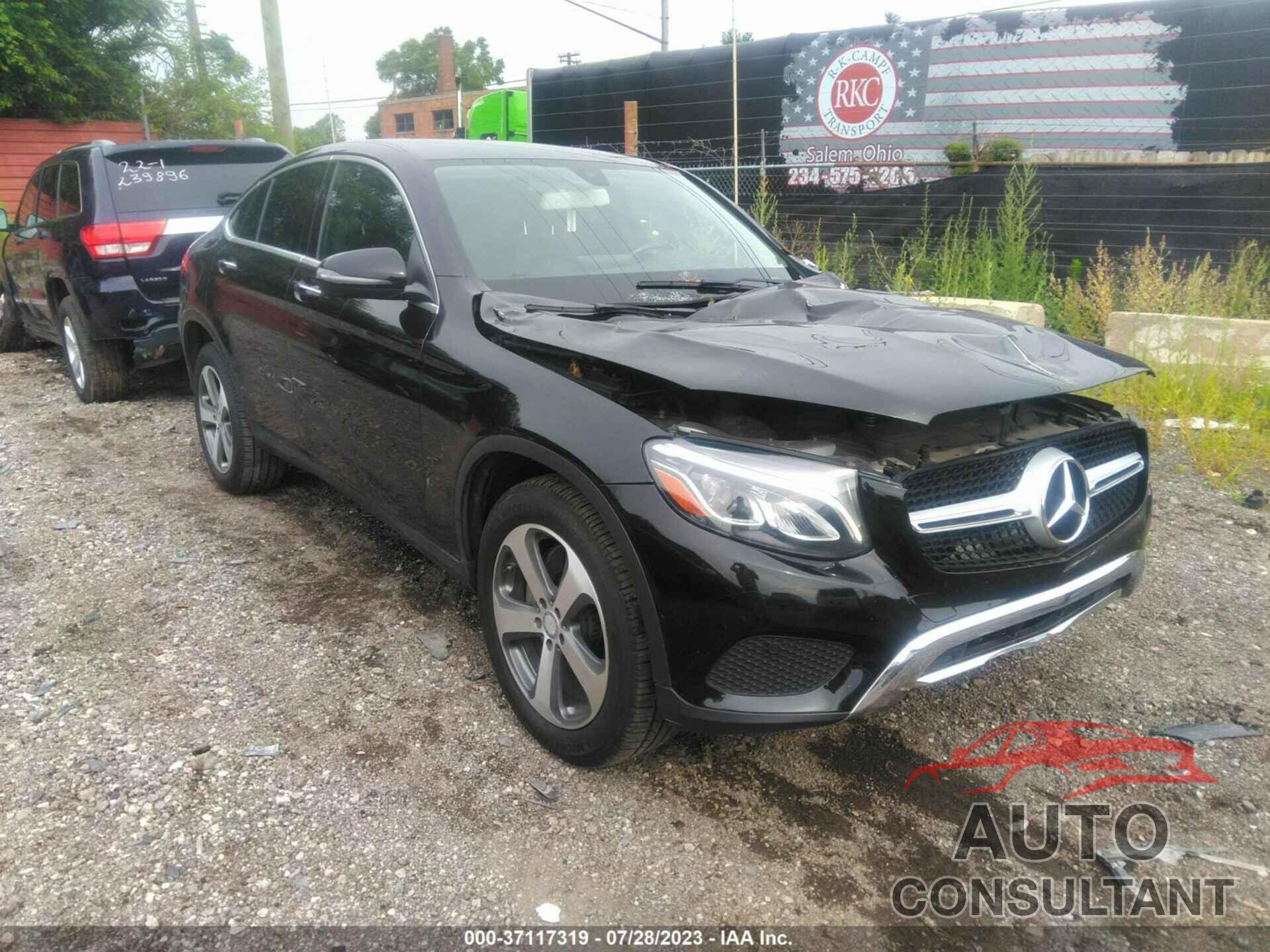 MERCEDES-BENZ GLC 300 COUPE 2017 - WDC0J4KB5HF185474
