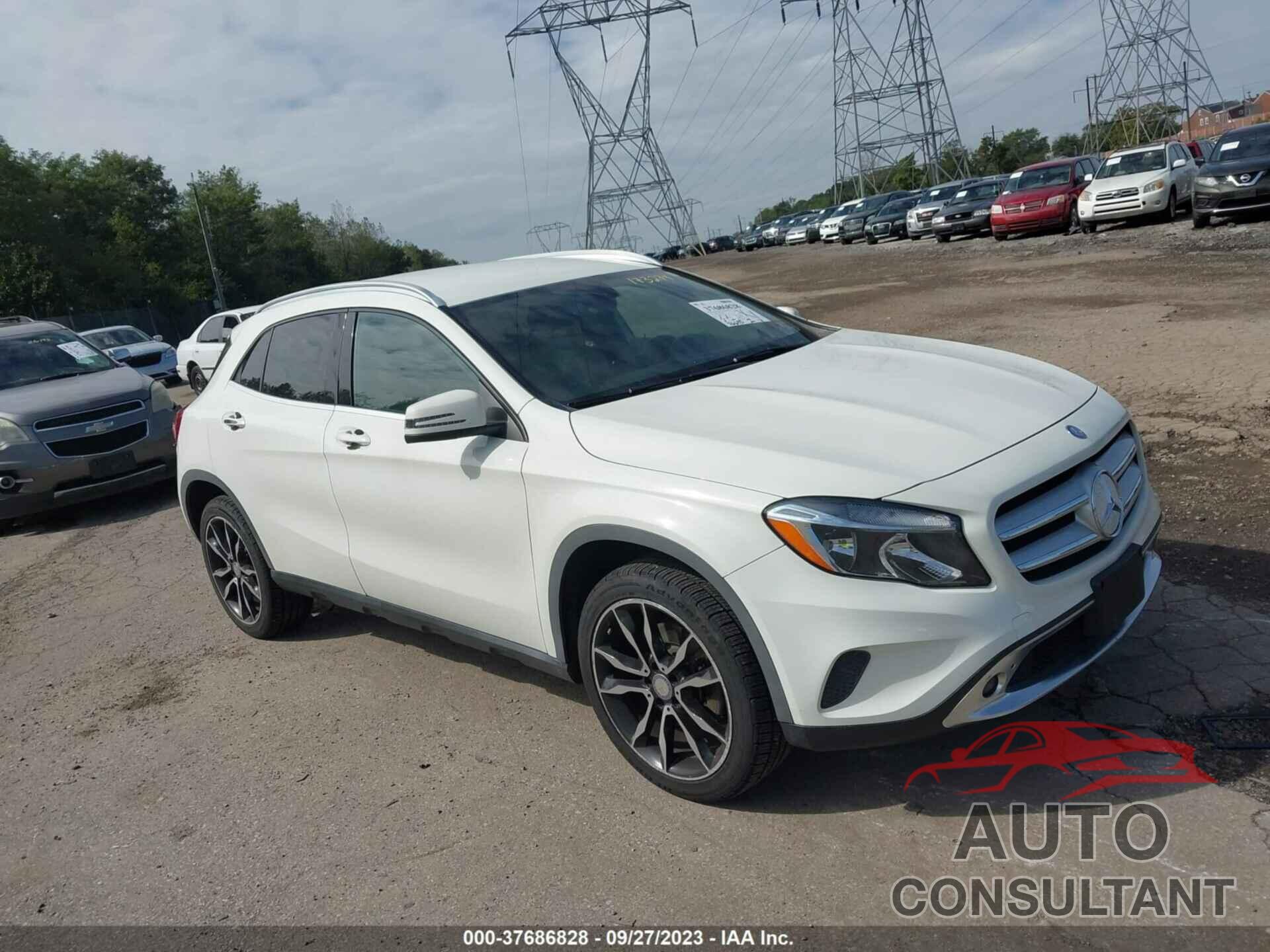 MERCEDES-BENZ GLA 250 2015 - WDCTG4GB5FJ173274