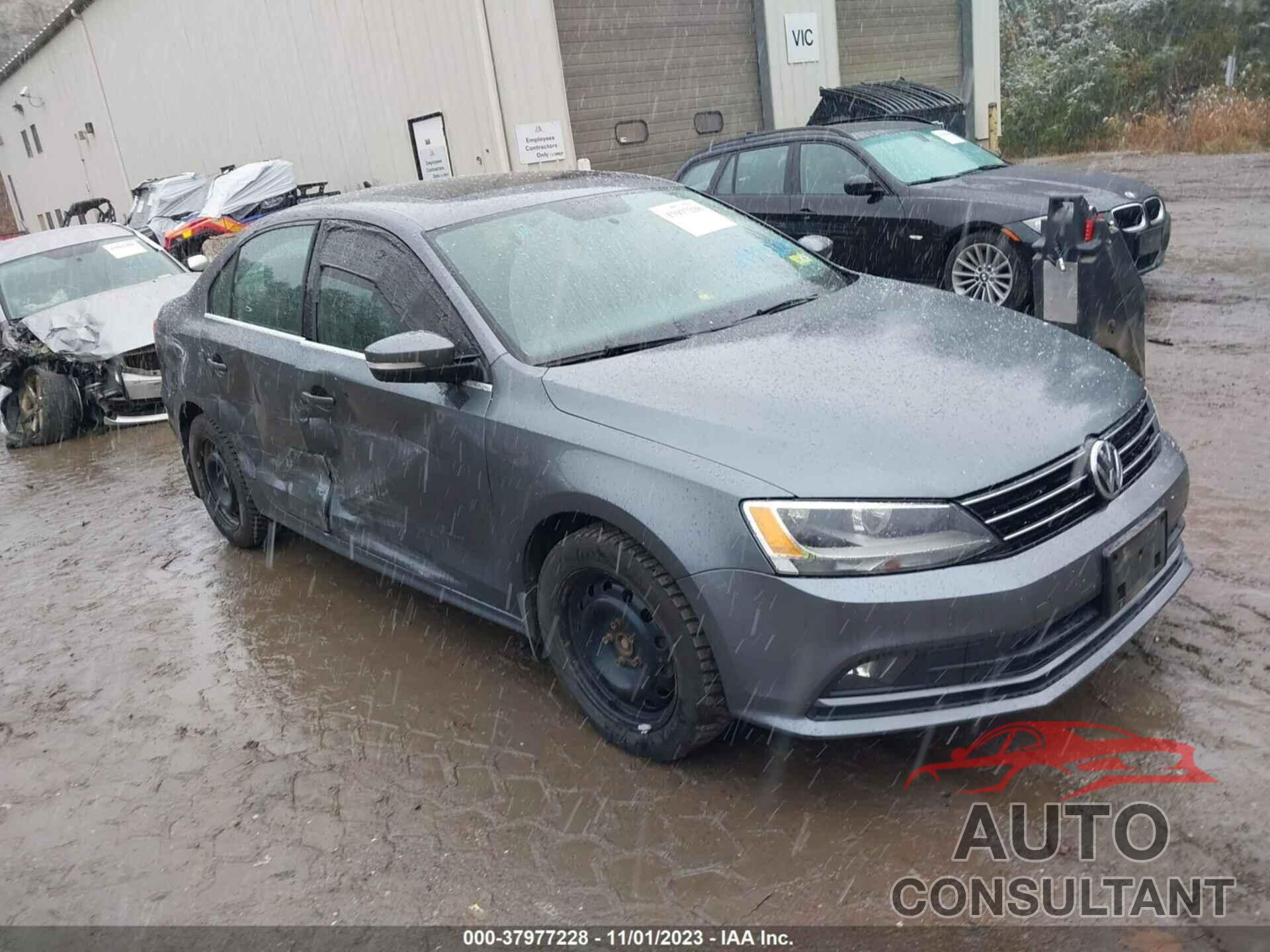 VOLKSWAGEN JETTA 2015 - 3VWD17AJ9FM284178