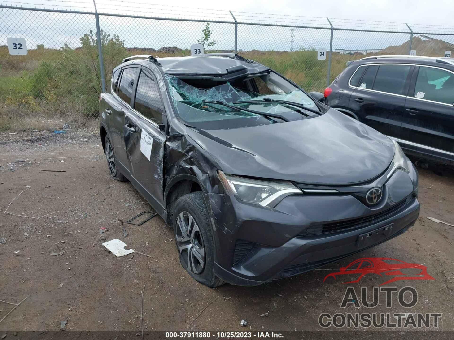 TOYOTA RAV4 2017 - JTMZFREV9HJ139449