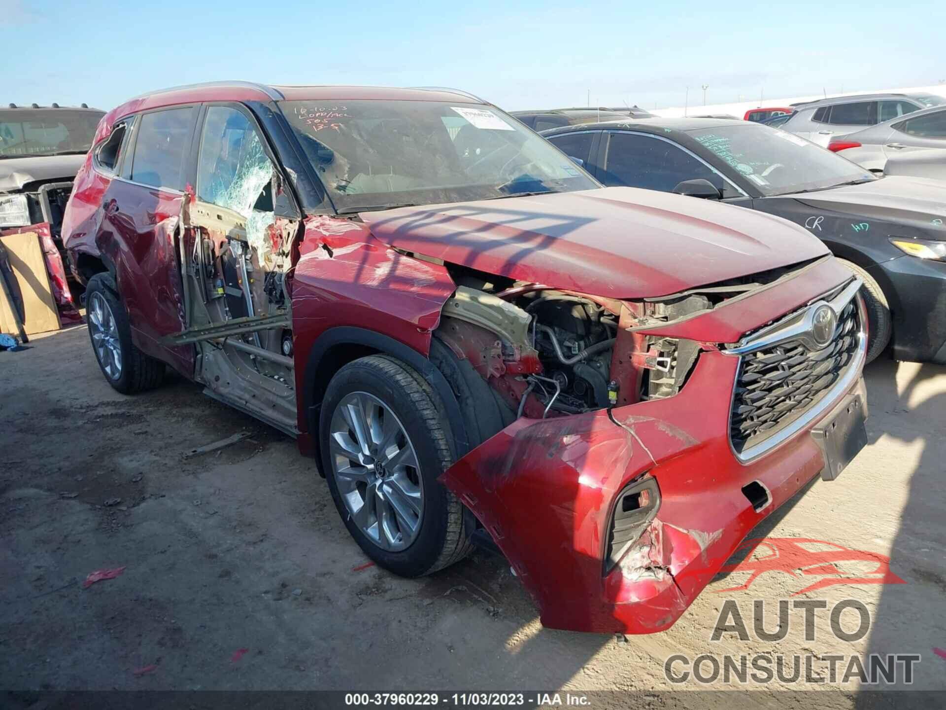 TOYOTA HIGHLANDER 2022 - 5TDDZRBH8NS184929