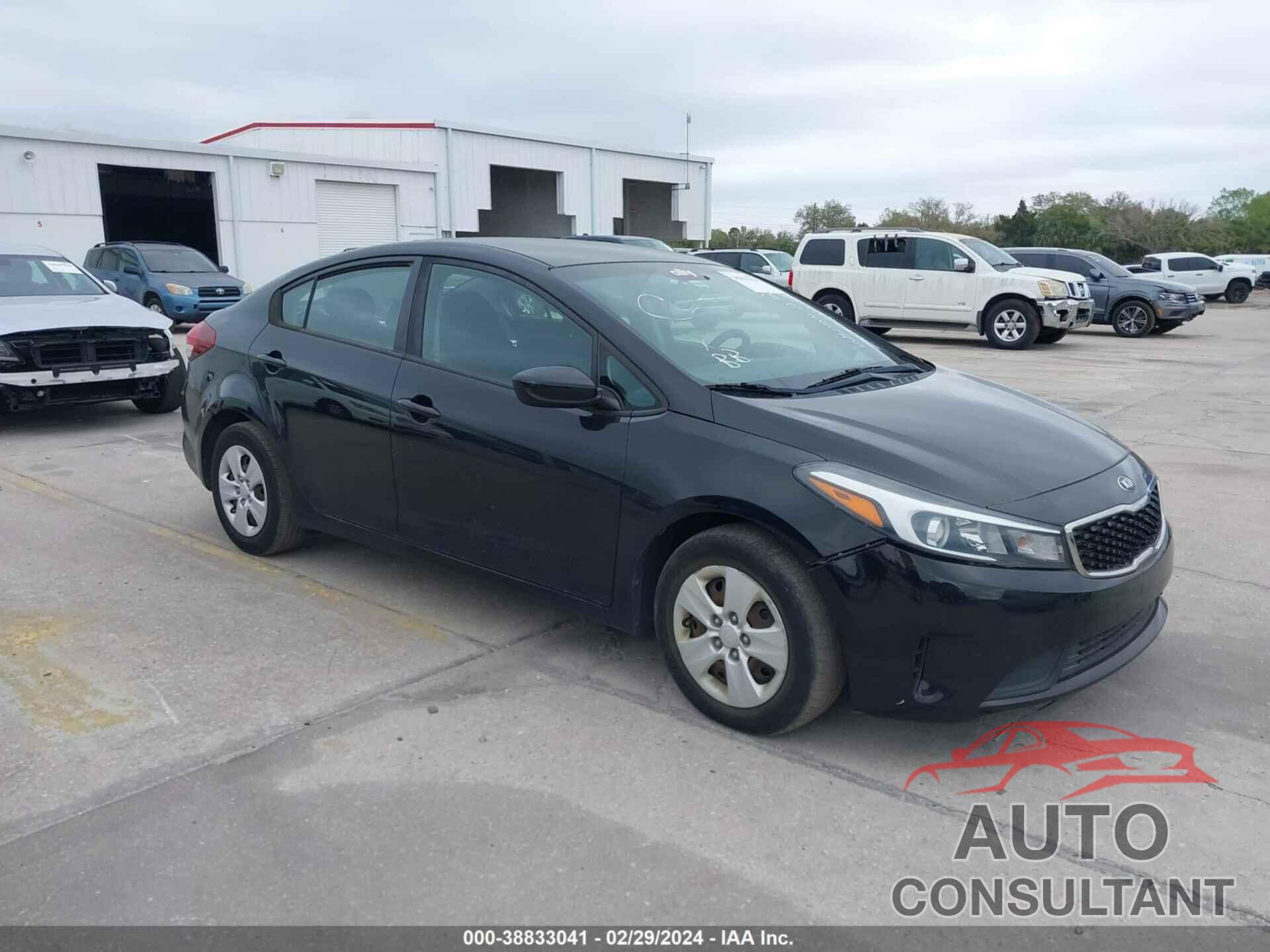 KIA FORTE 2018 - 3KPFK4A77JE229842