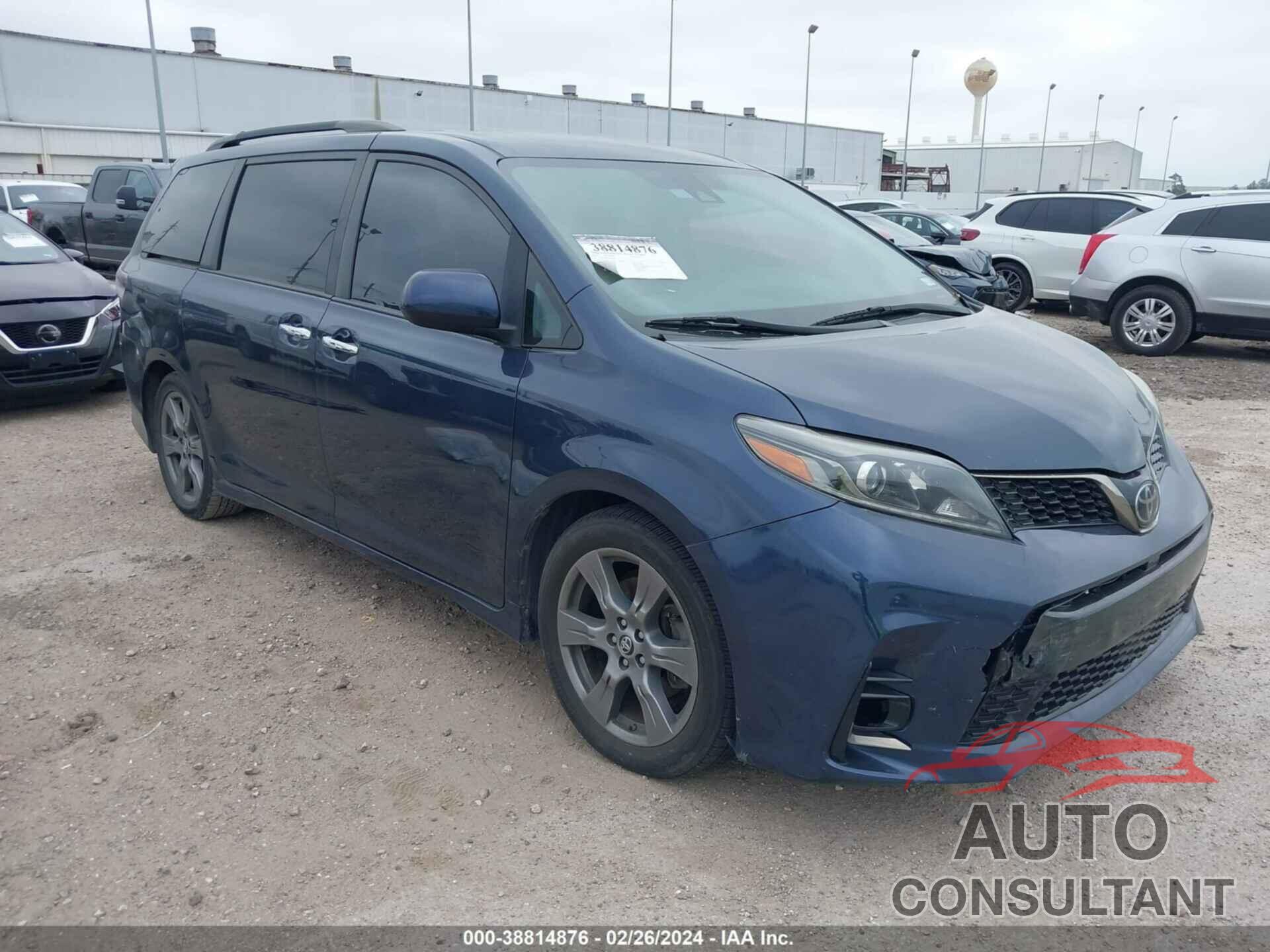 TOYOTA SIENNA 2018 - 5TDXZ3DCXJS951847