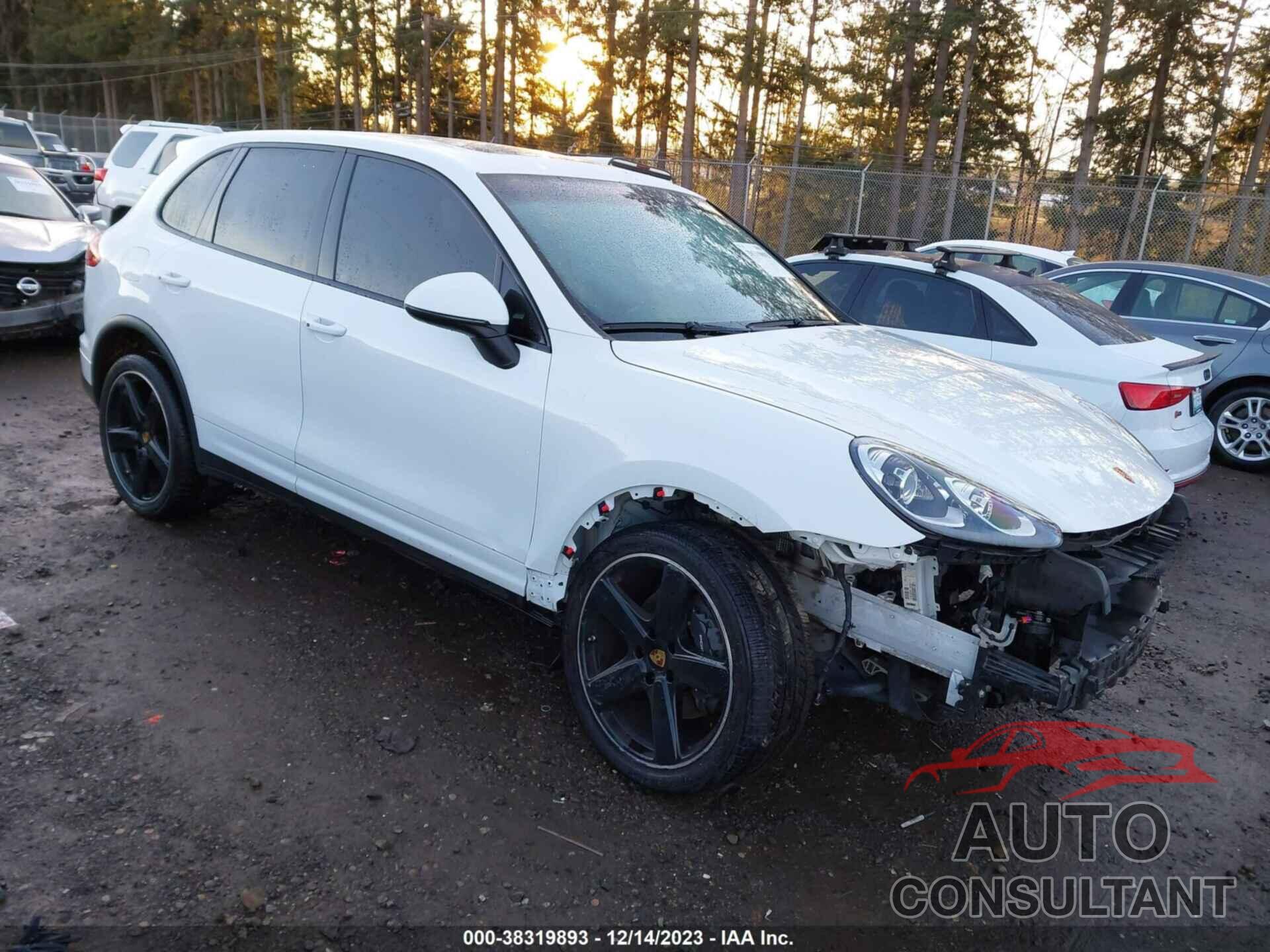 PORSCHE CAYENNE 2016 - WP1AA2A26GKA13104