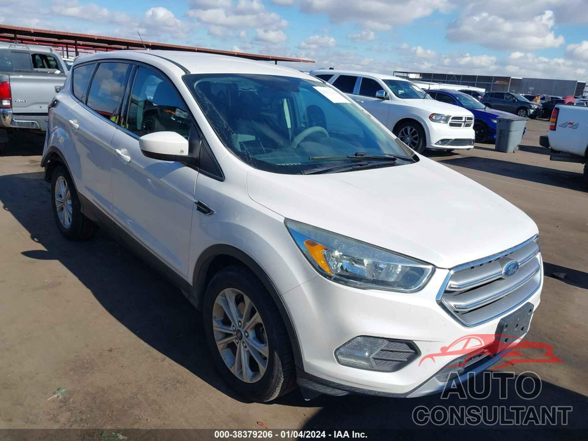 FORD ESCAPE 2017 - 1FMCU0GD2HUD94238