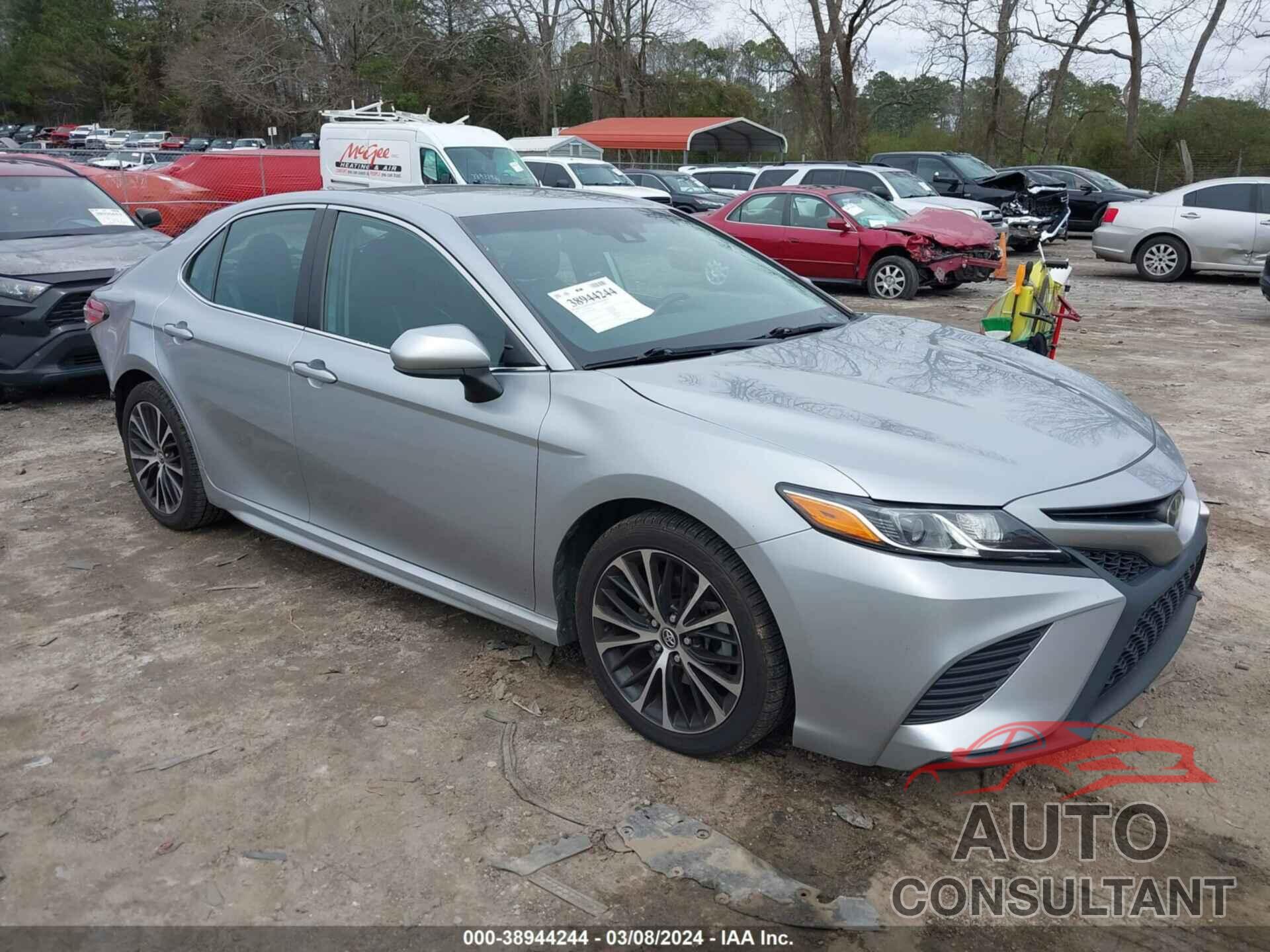 TOYOTA CAMRY 2020 - 4T1G11AK8LU327580