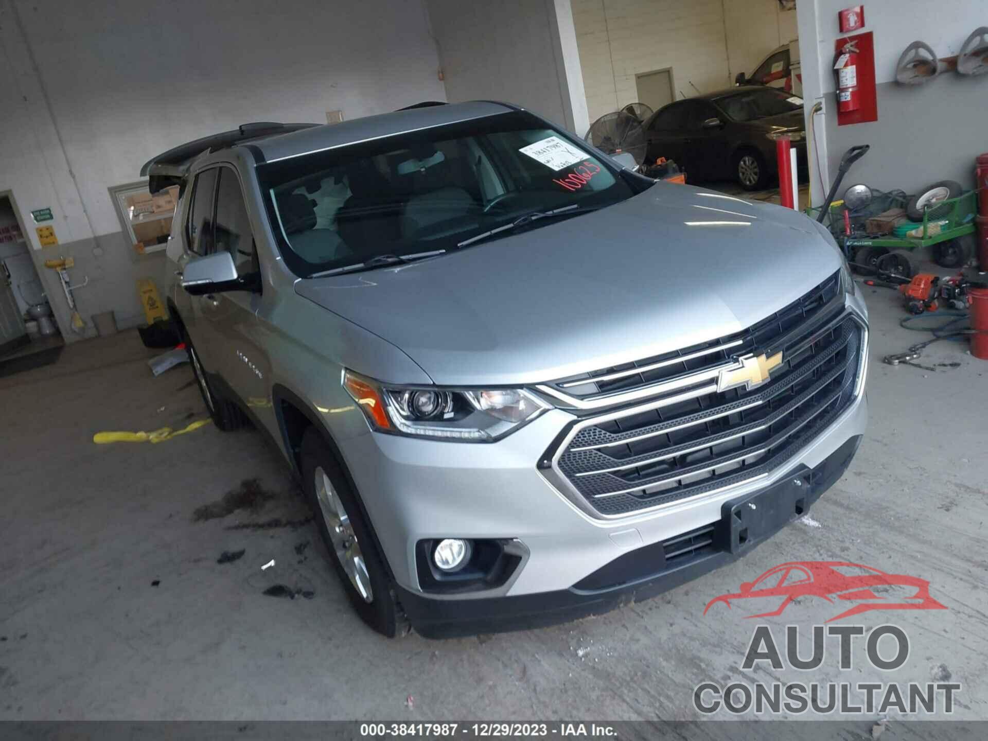 CHEVROLET TRAVERSE 2018 - 1GNERGKW0JJ100625