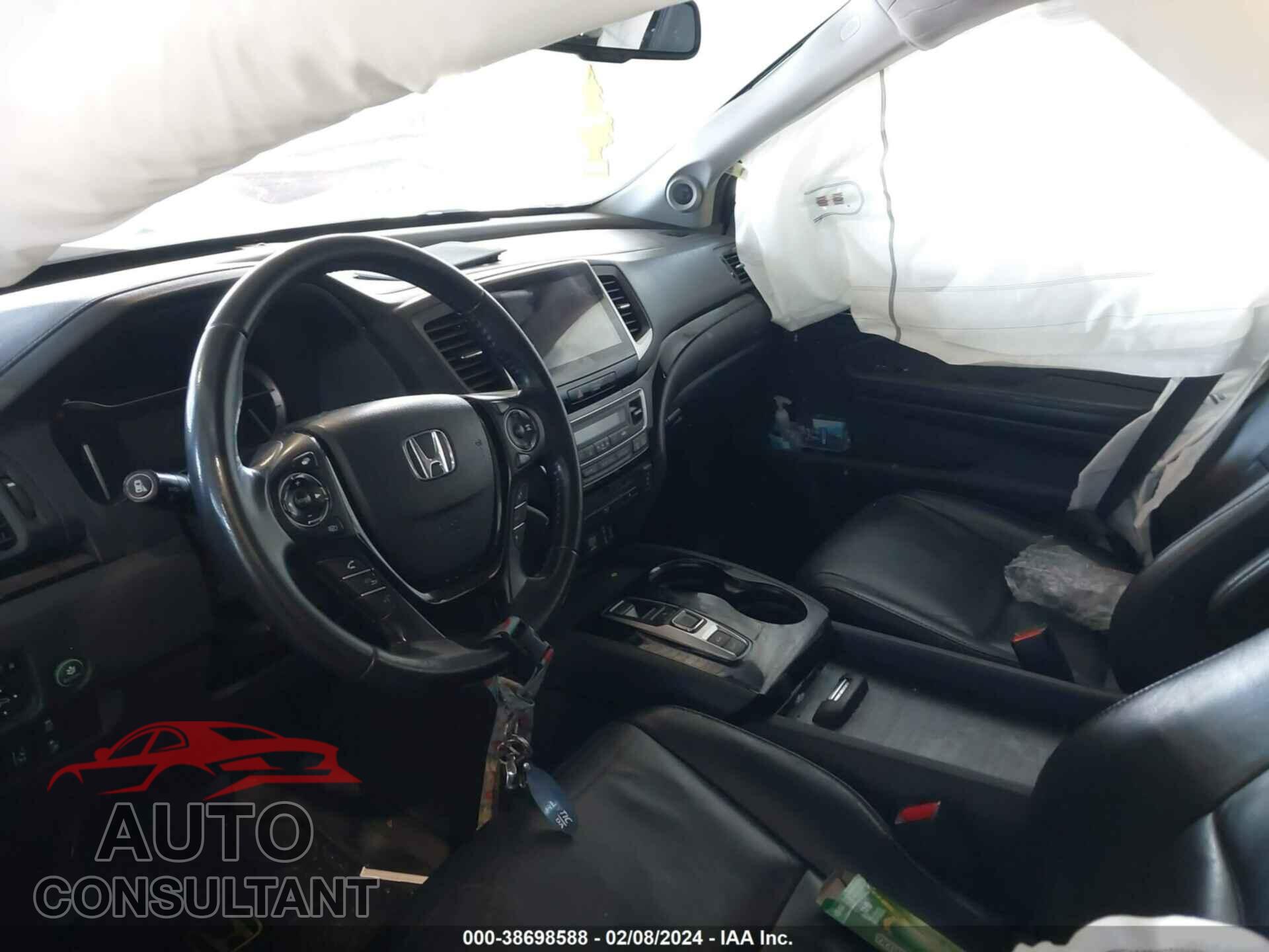 HONDA PILOT 2017 - 5FNYF6H97HB010982