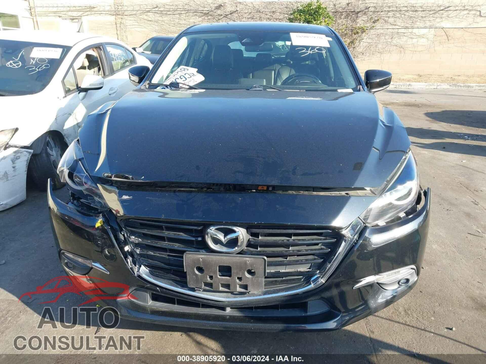 MAZDA 3 2018 - 3MZBN1M34JM166344