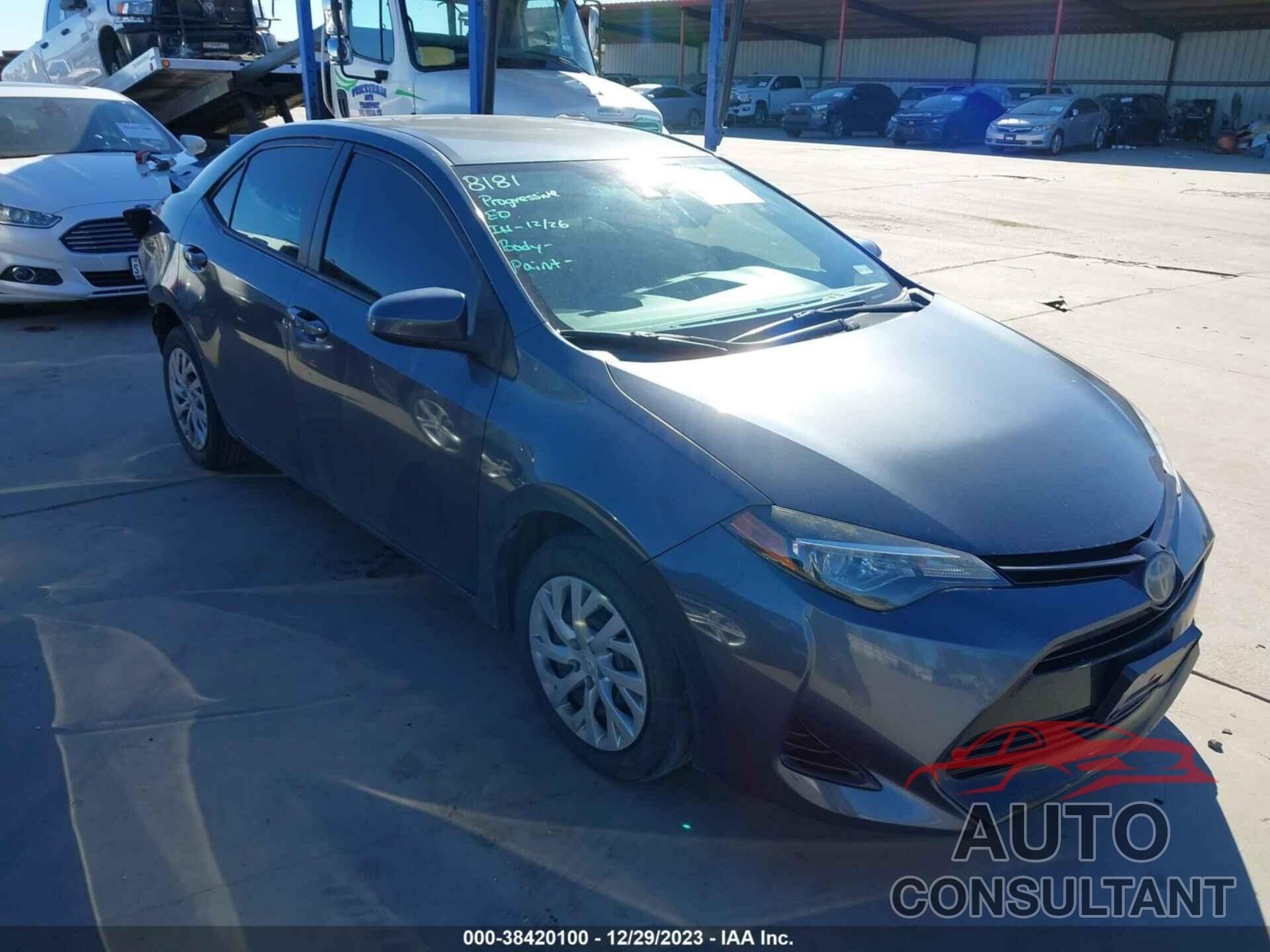 TOYOTA COROLLA 2018 - 5YFBURHE2JP789387