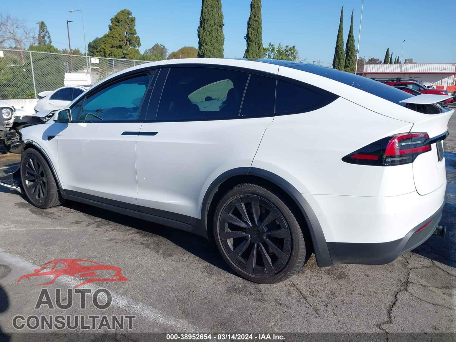 TESLA MODEL X 2023 - 7SAXCDE5XPF378942