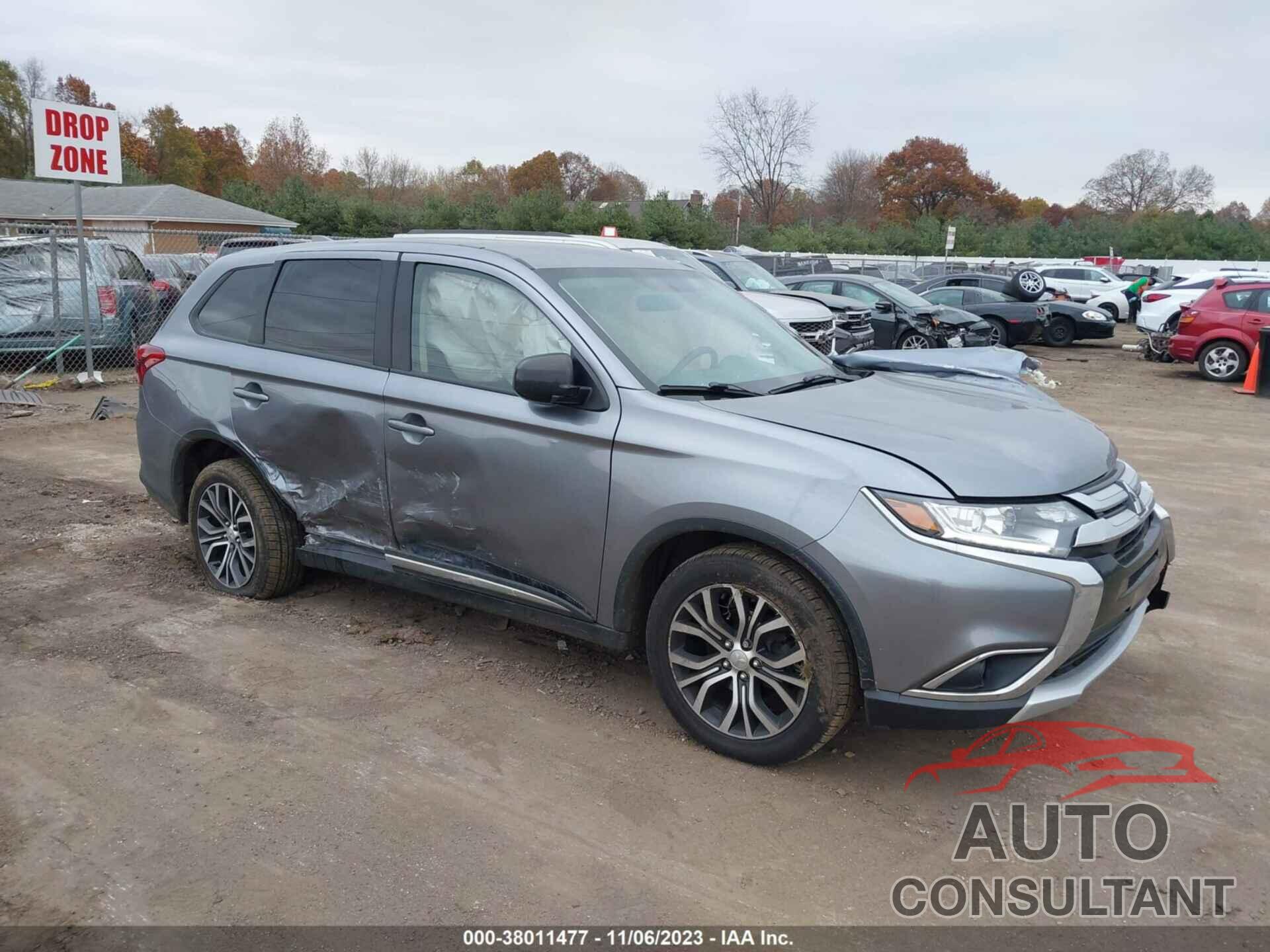 MITSUBISHI OUTLANDER 2018 - JA4AZ3A32JZ070949