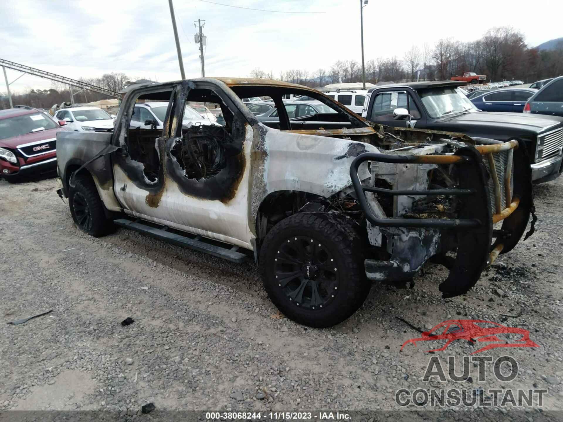 CHEVROLET SILVERADO 1500 2019 - 1GCUYEEDXKZ350883